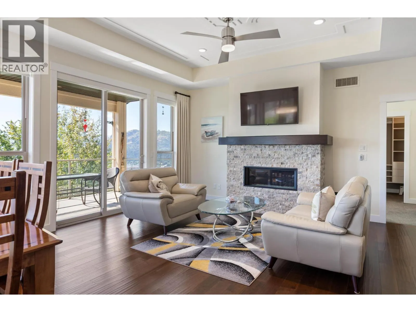 1870 Rosealee Lane Unit# 11