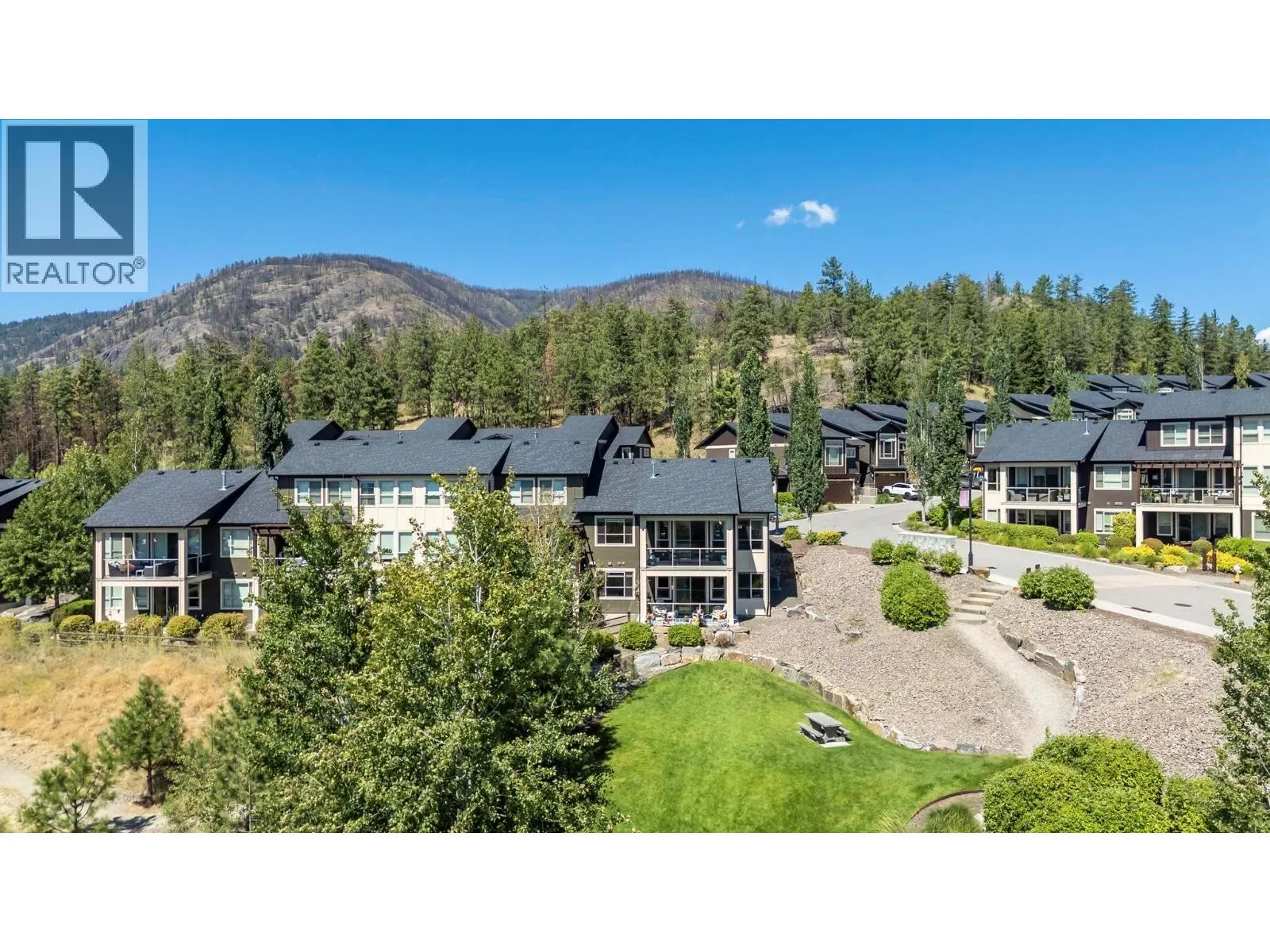 1870 Rosealee Lane Unit# 11
