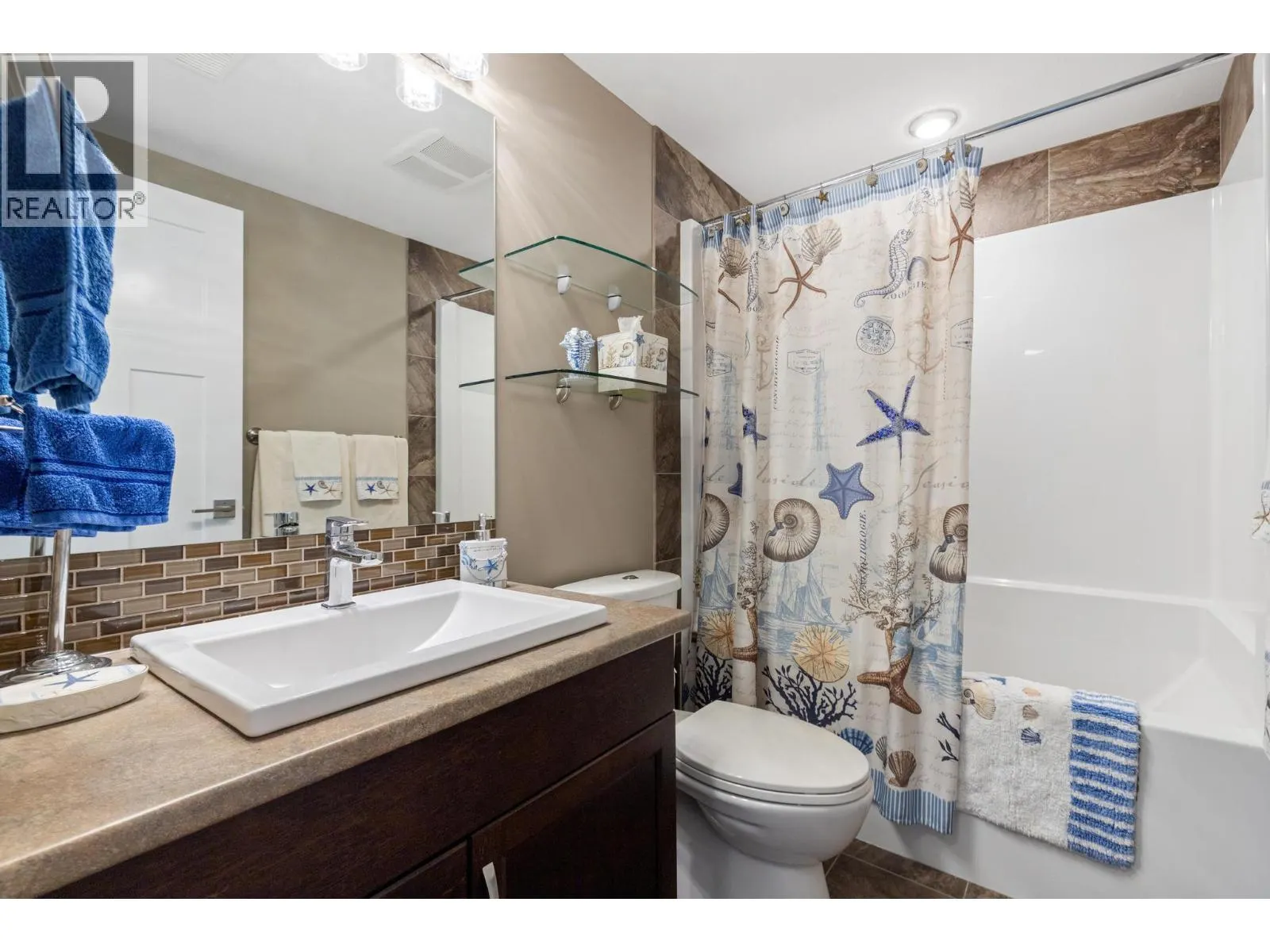 1870 Rosealee Lane Unit# 11