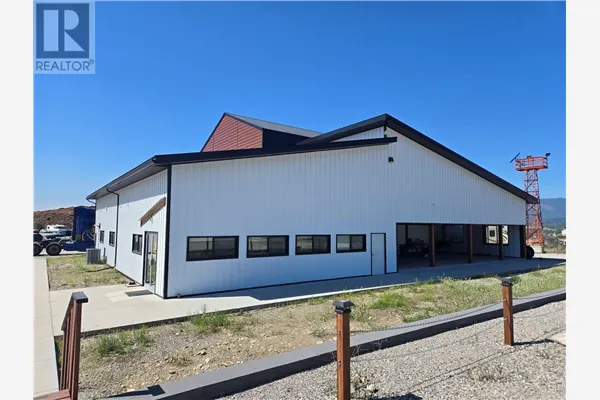 903 Raffan Road
