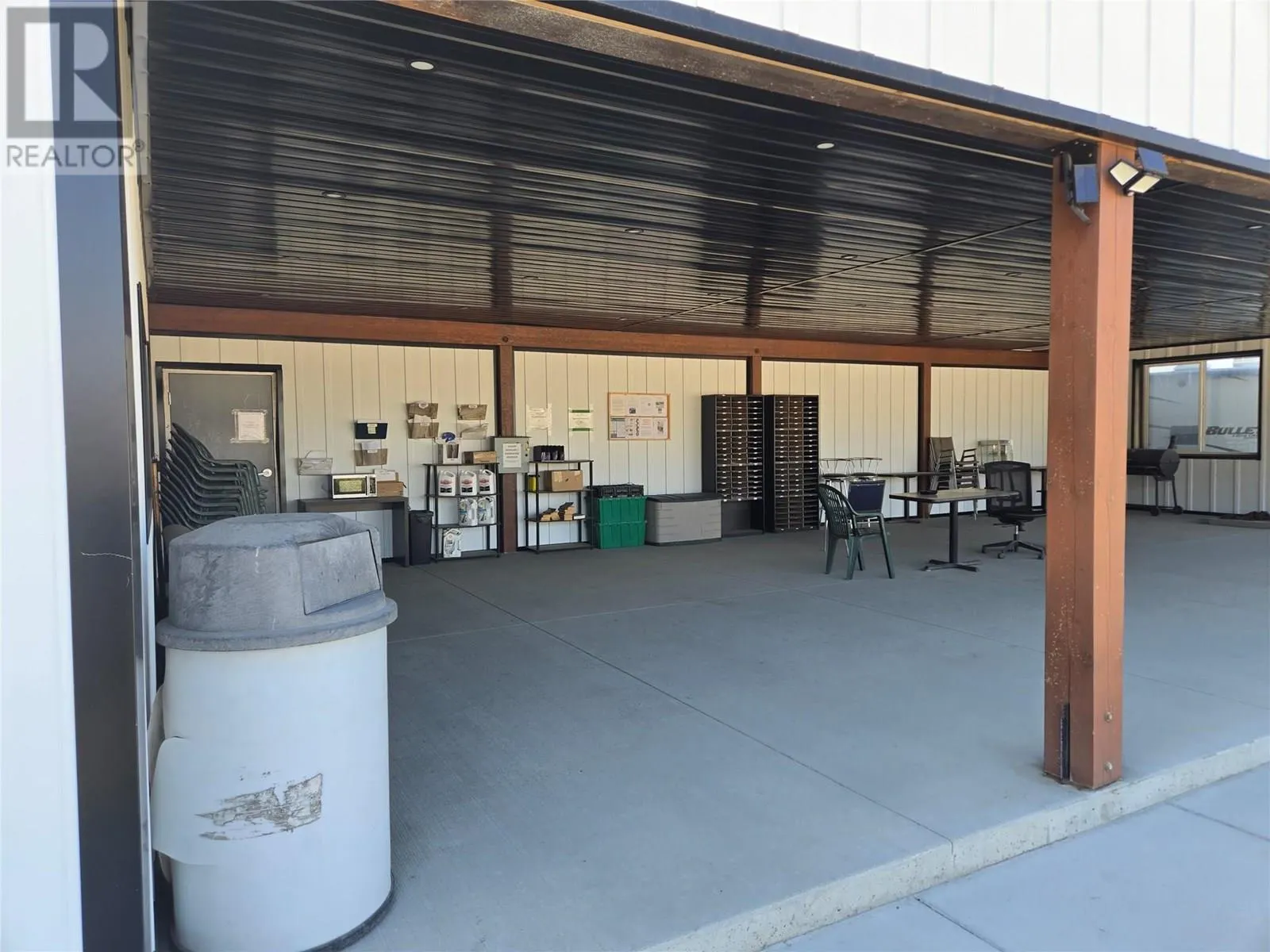 903 Raffan Road