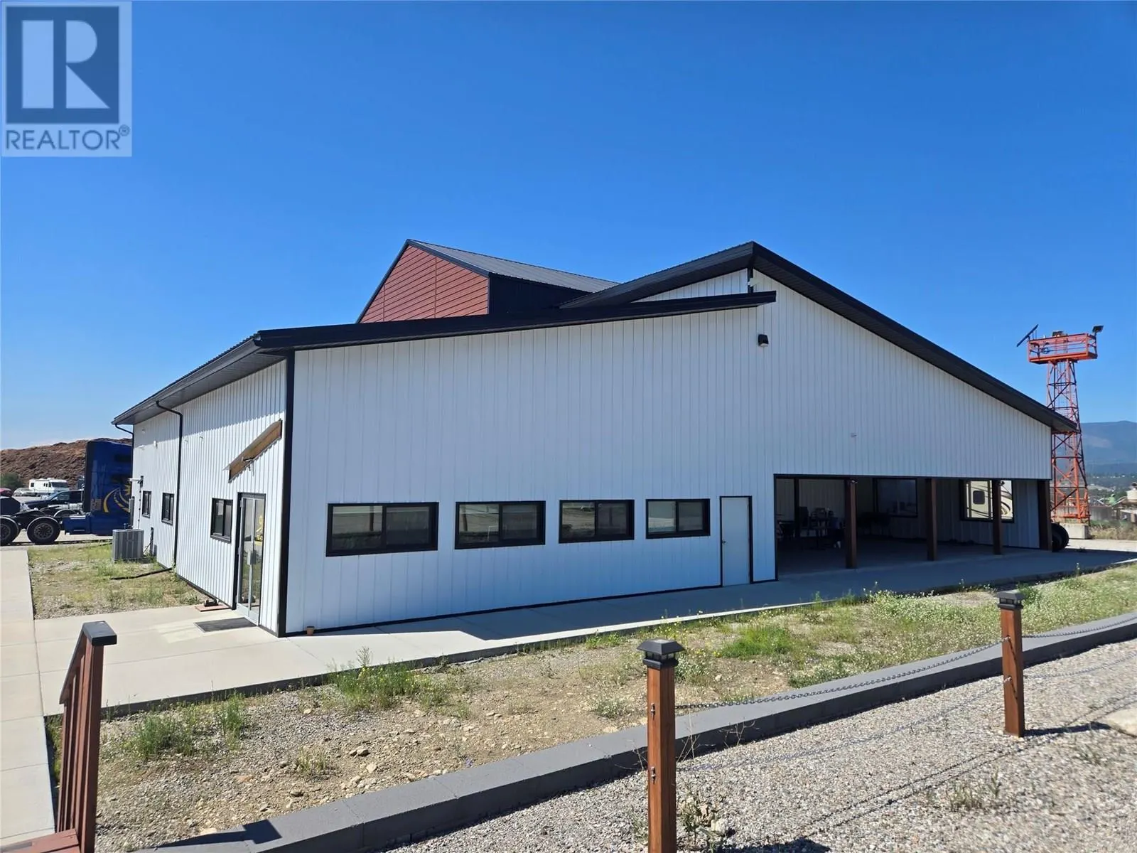 903 Raffan Road