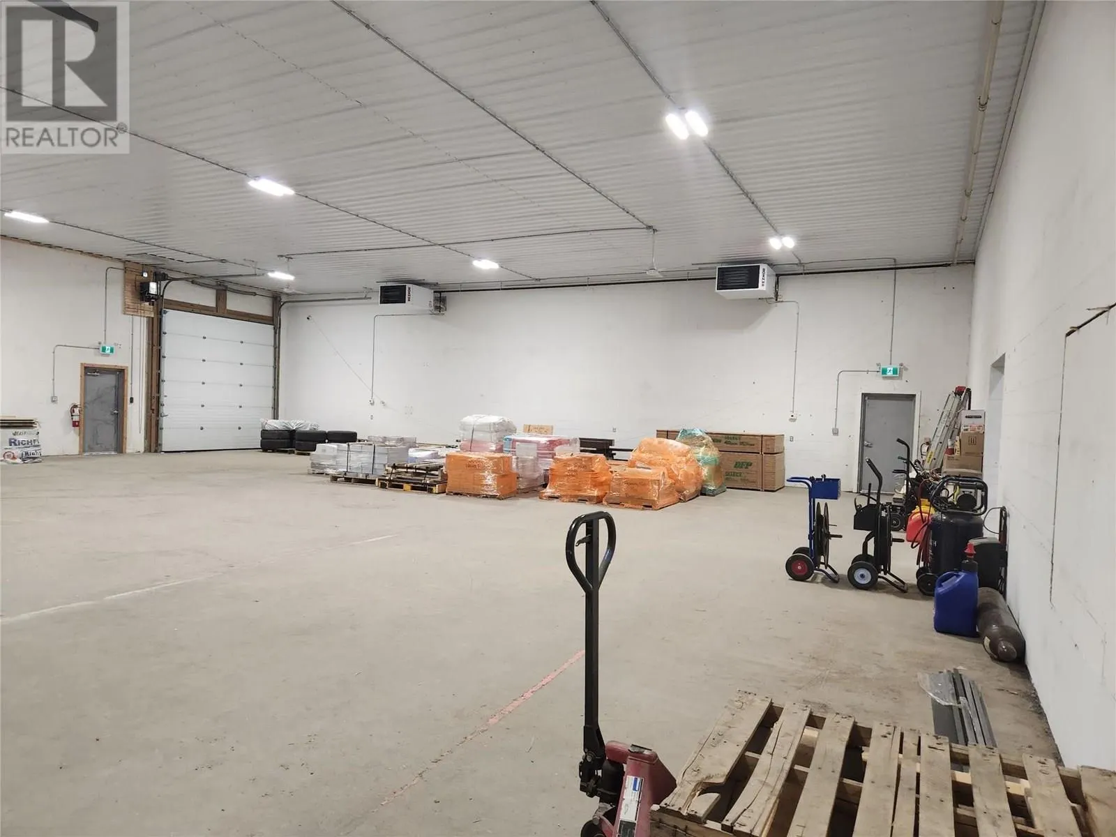 903 Raffan Road