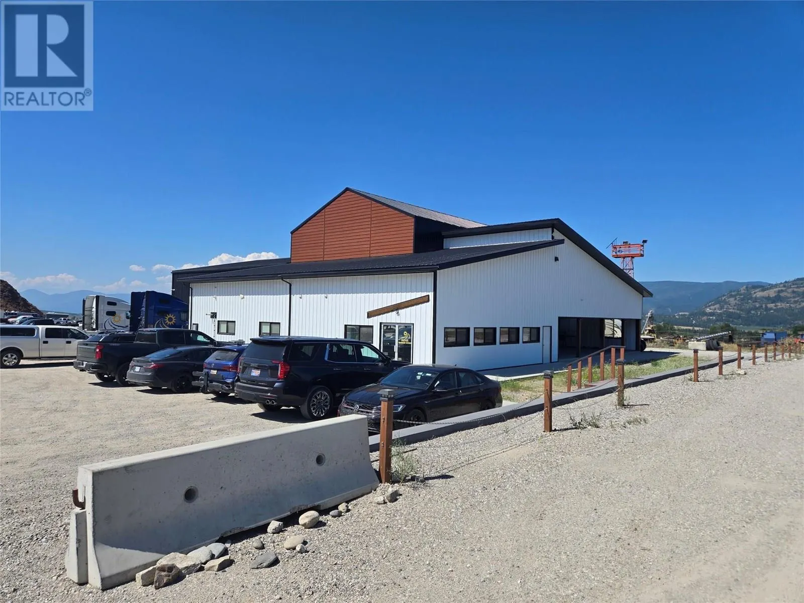 903 Raffan Road