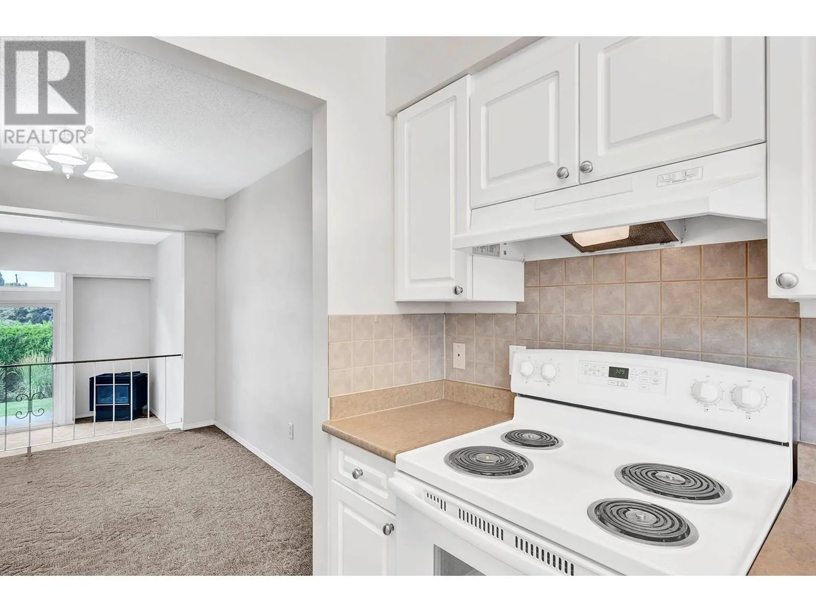 1980 GLENWOOD Drive Unit# 11