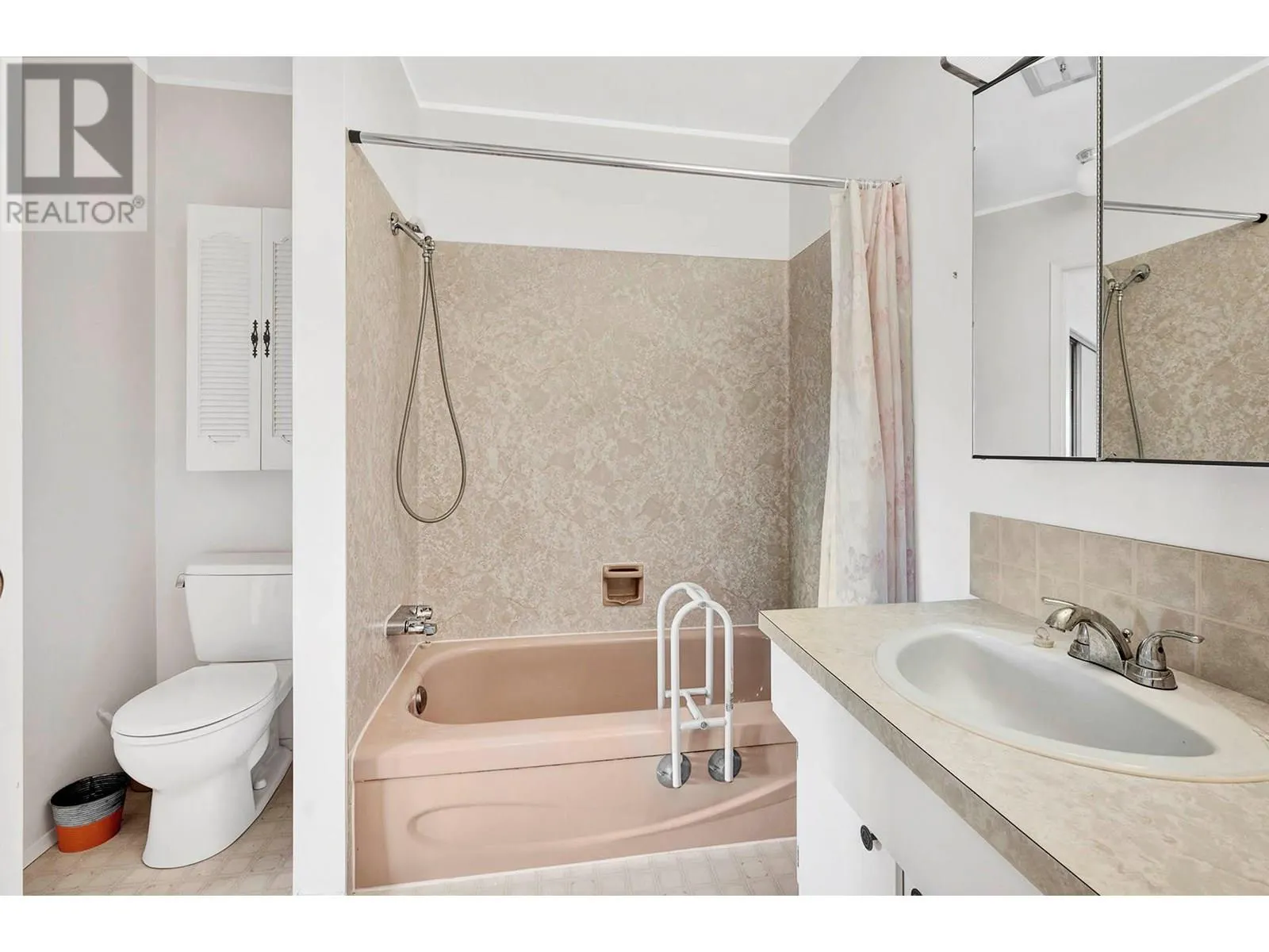1980 GLENWOOD Drive Unit# 11