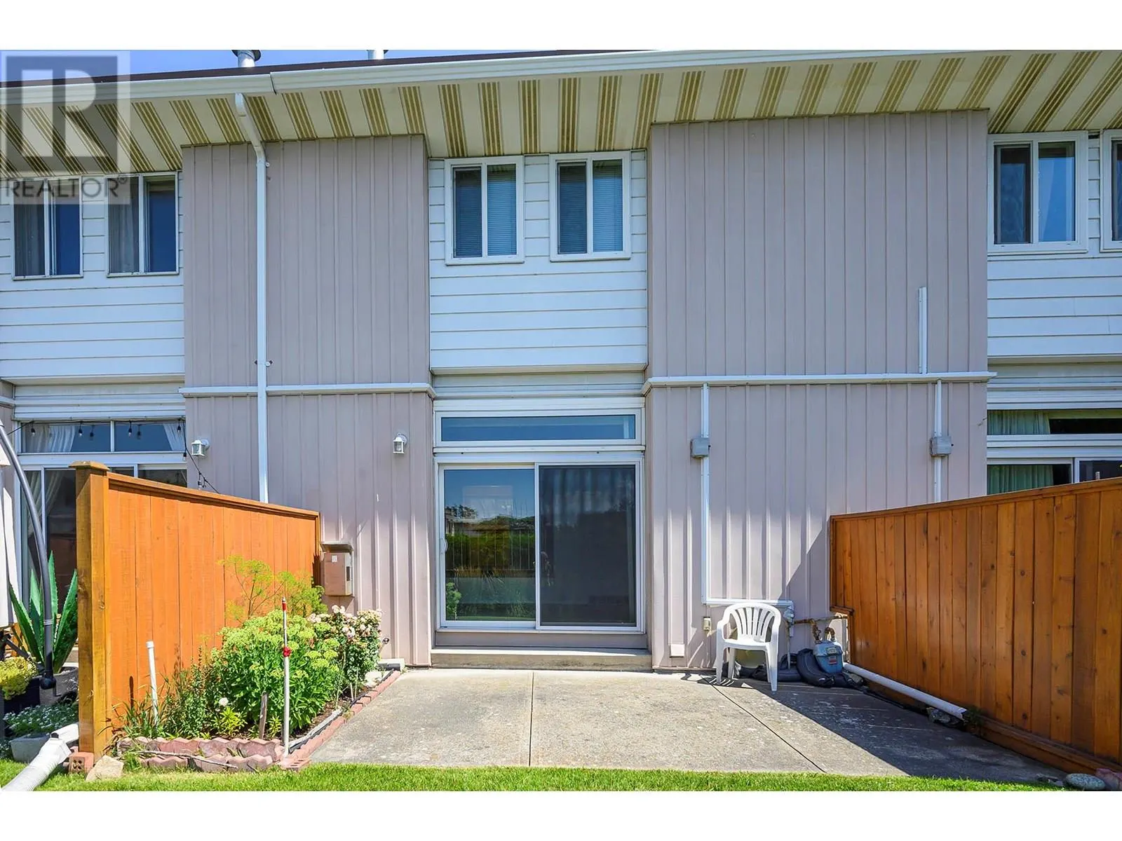 1980 GLENWOOD Drive Unit# 11