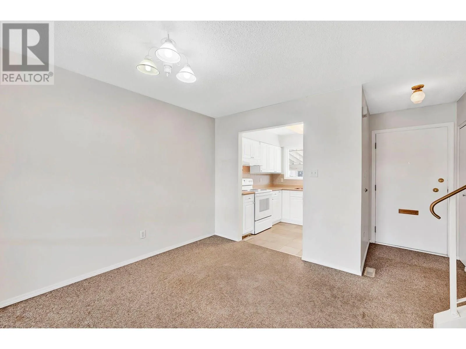 1980 GLENWOOD Drive Unit# 11