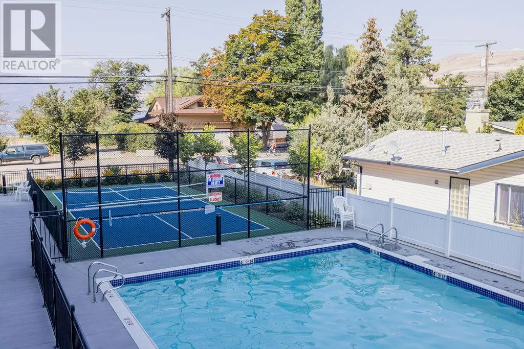 2555 Lakeshore Road Unit# 211