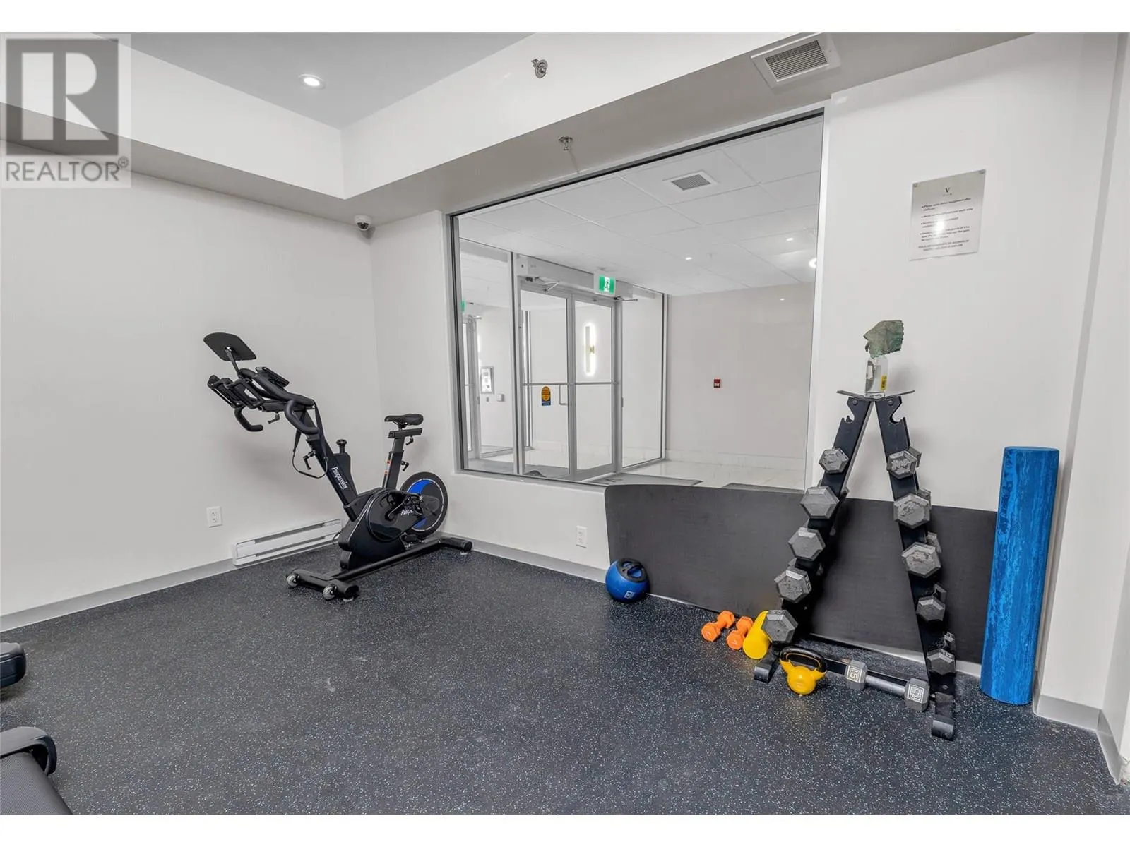 2555 Lakeshore Road Unit# 211