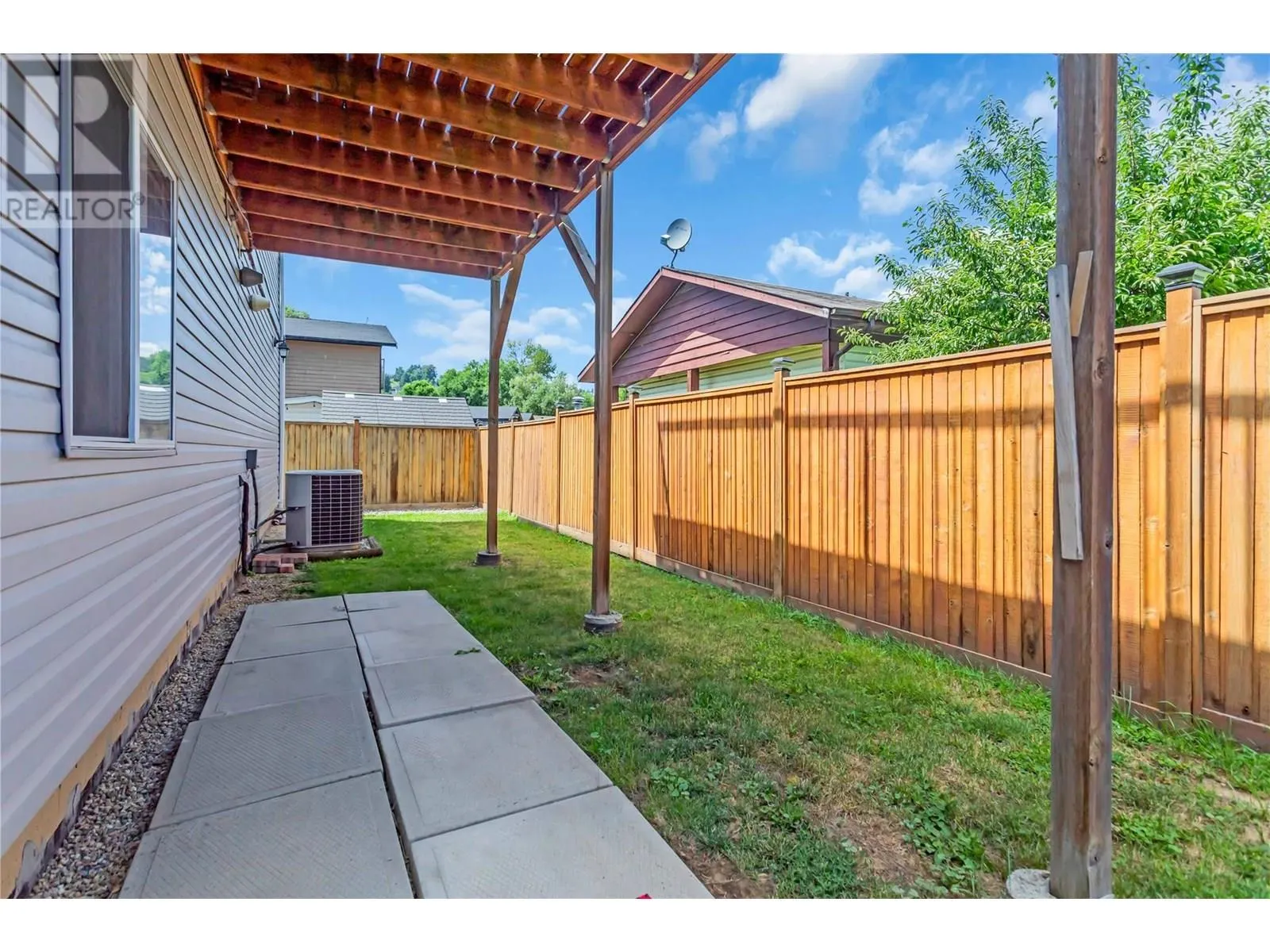 3132 Woodsdale Road