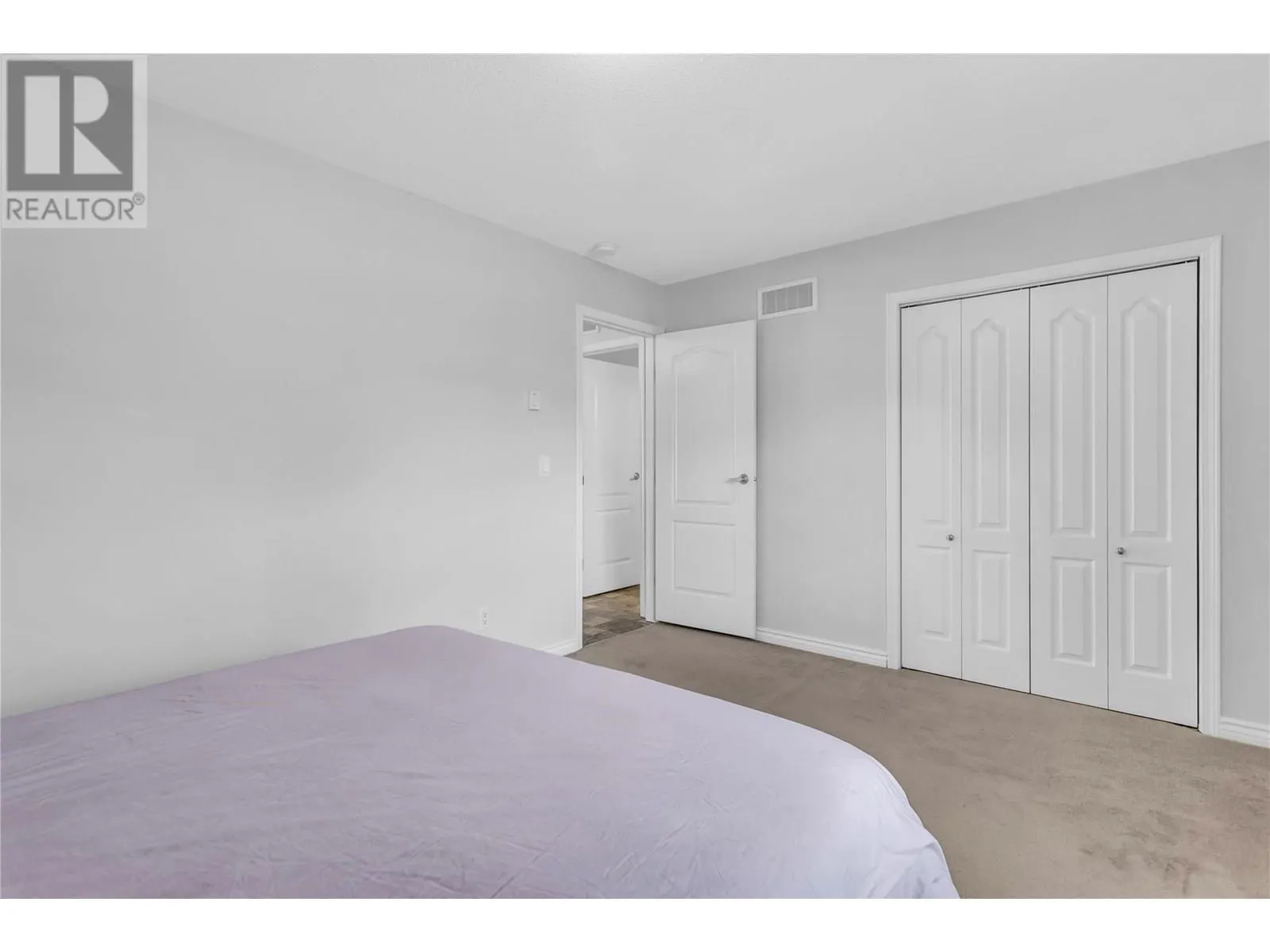 3132 Woodsdale Road