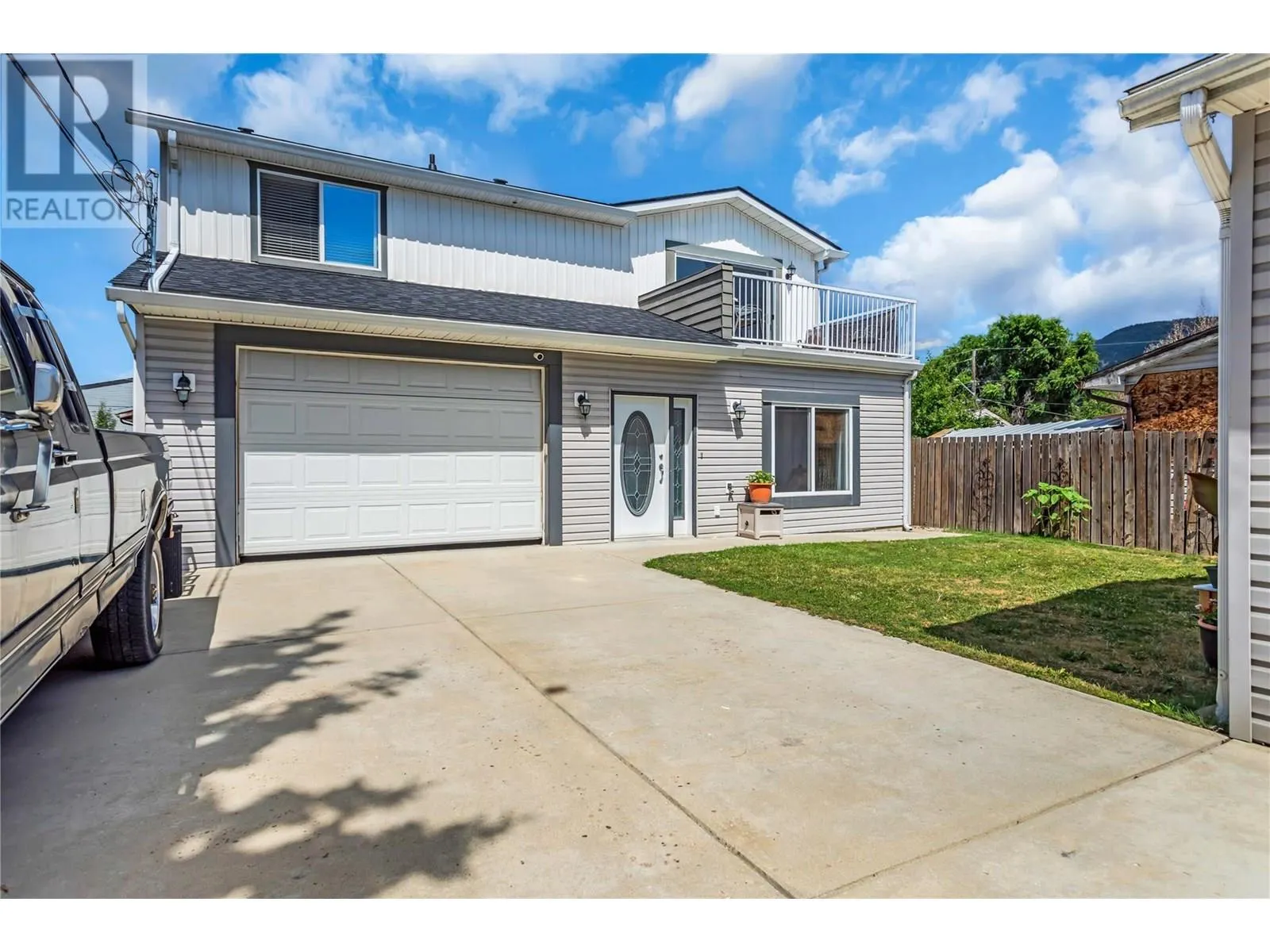3132 Woodsdale Road