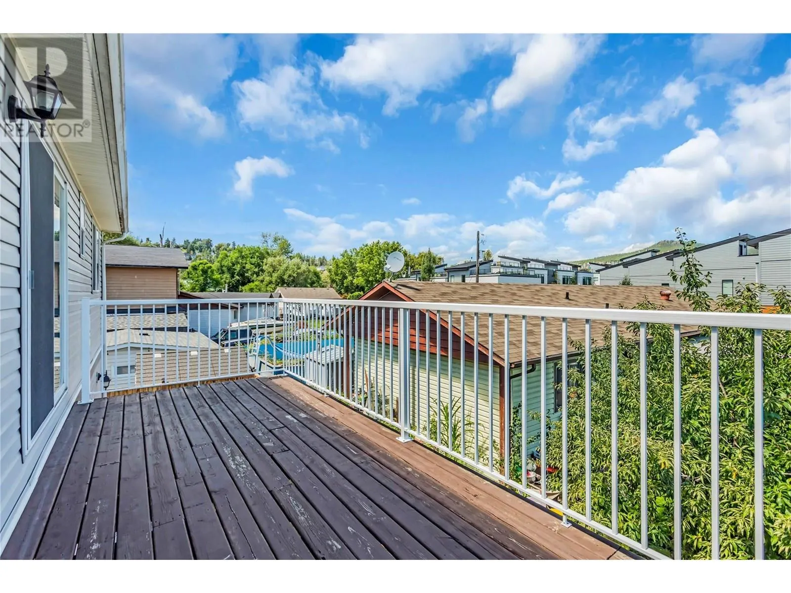 3132 Woodsdale Road