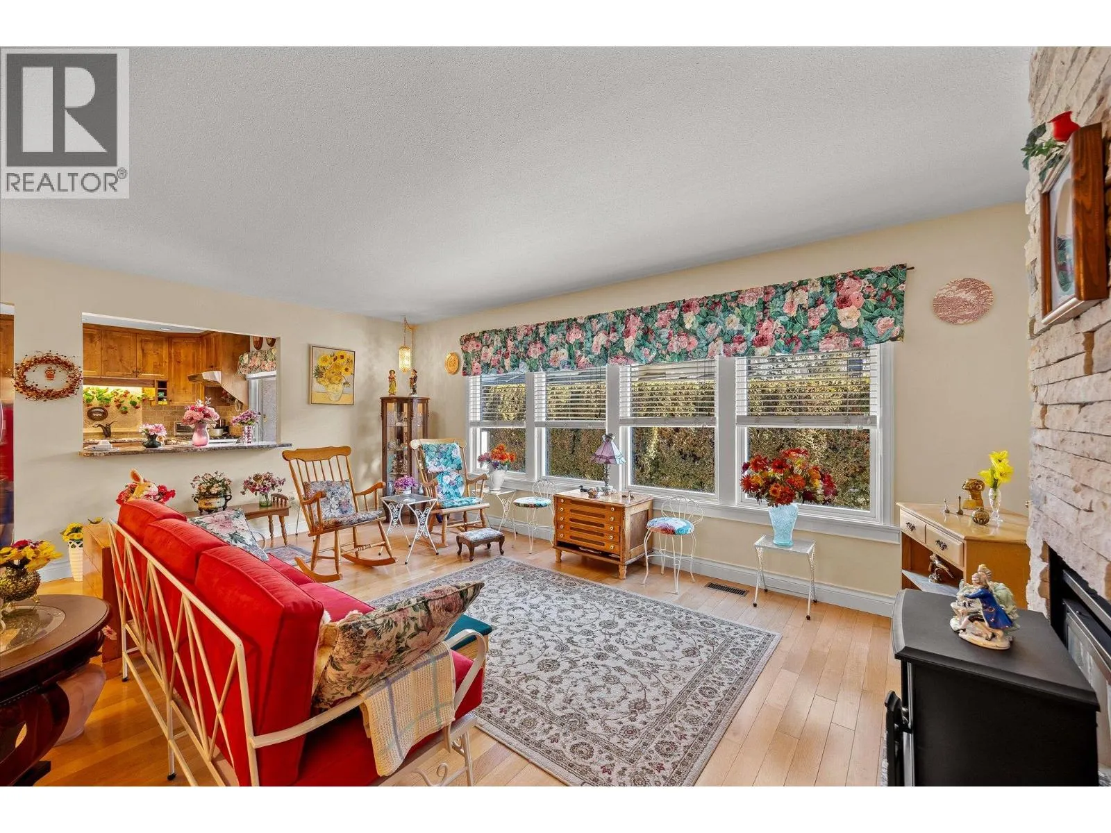 1209 Brookside Avenue Unit# 5