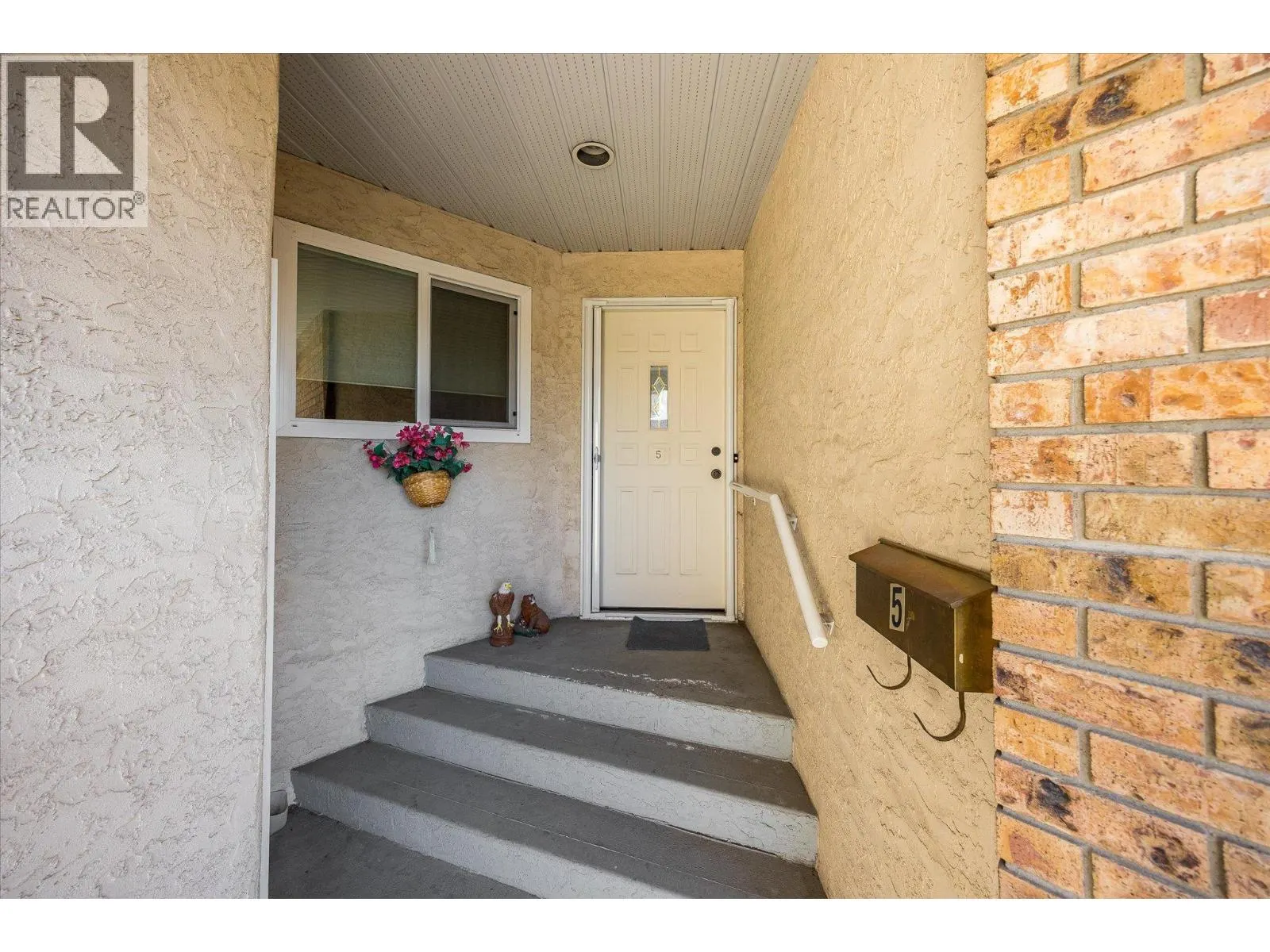 1209 Brookside Avenue Unit# 5