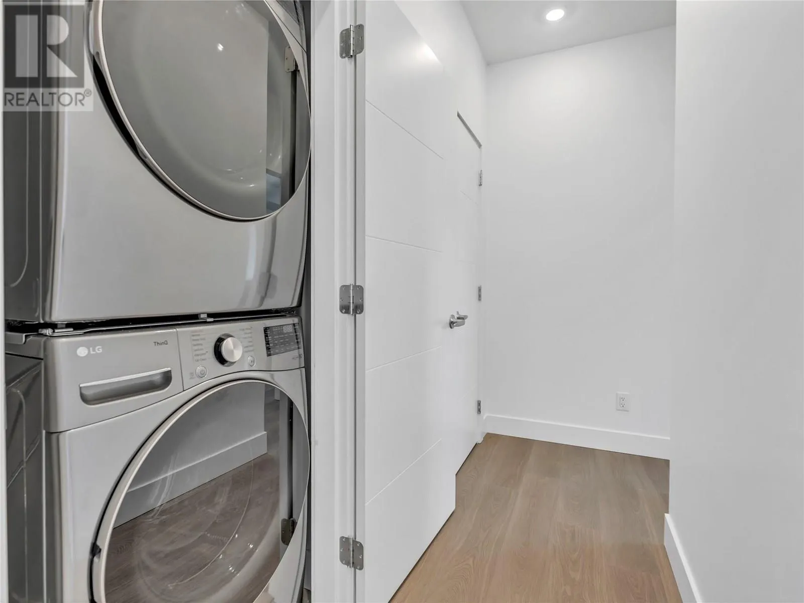 453 MAURICE Street Unit# 102