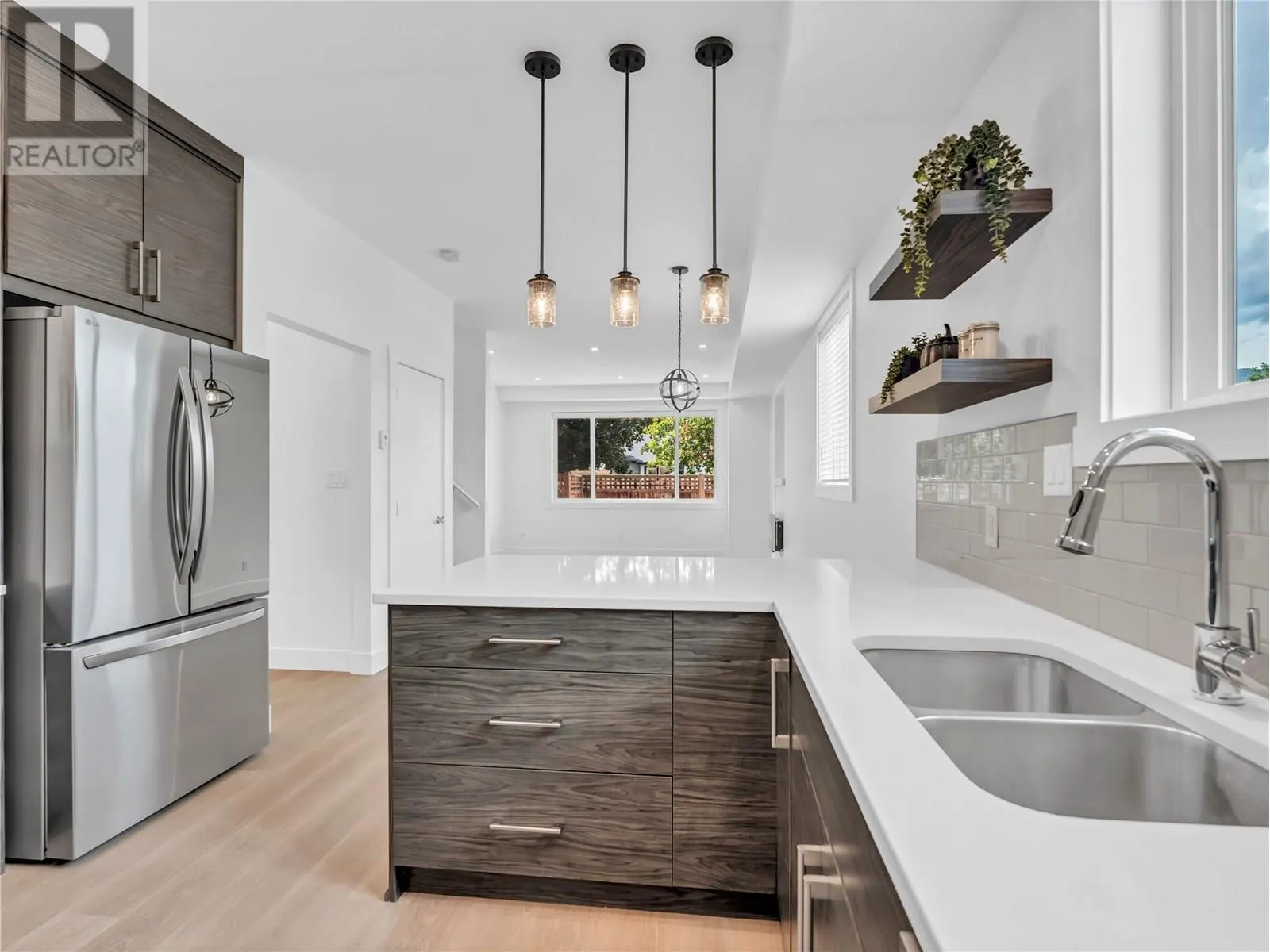 453 MAURICE Street Unit# 102