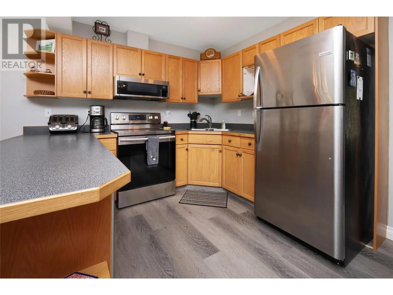 7595 Pioneer Avenue Unit# 13