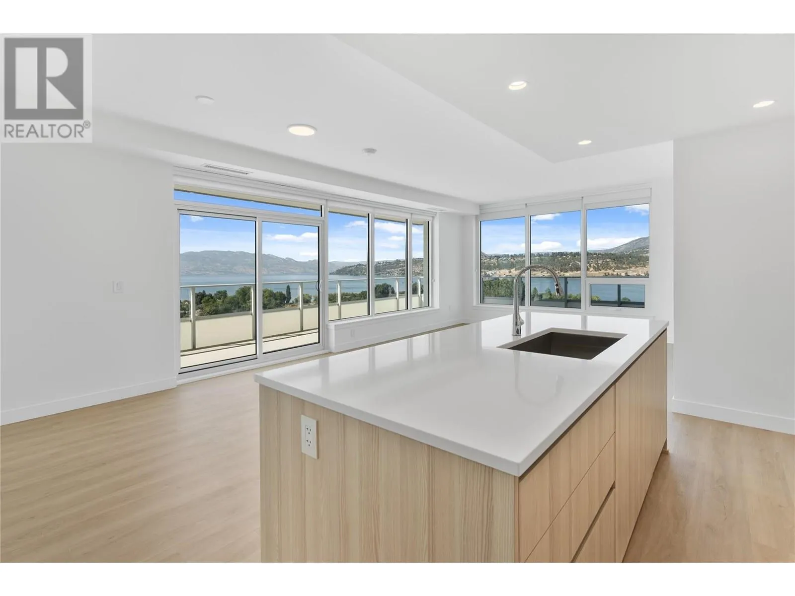 238 Leon Avenue Unit# 1407