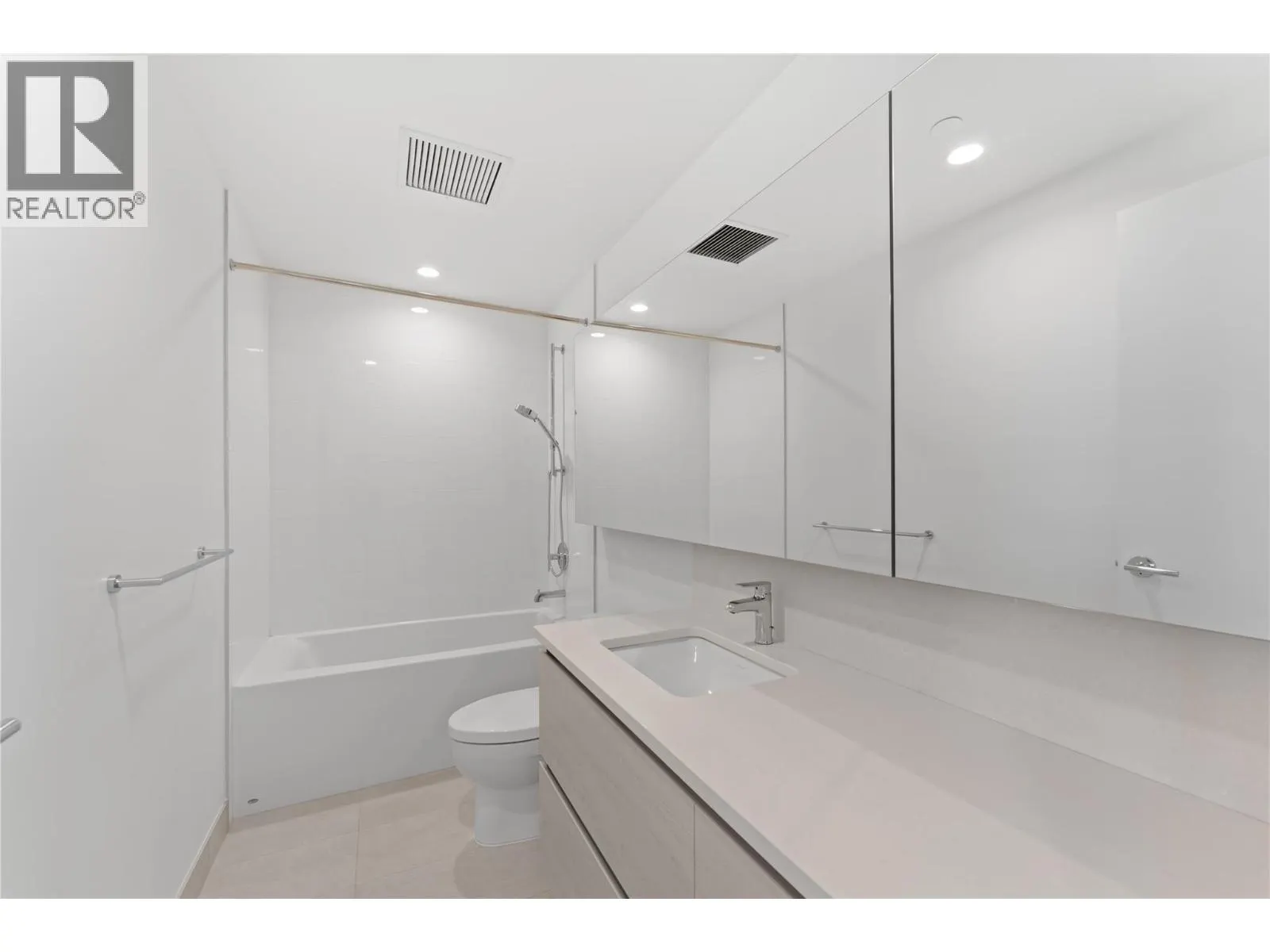 238 Leon Avenue Unit# 1407