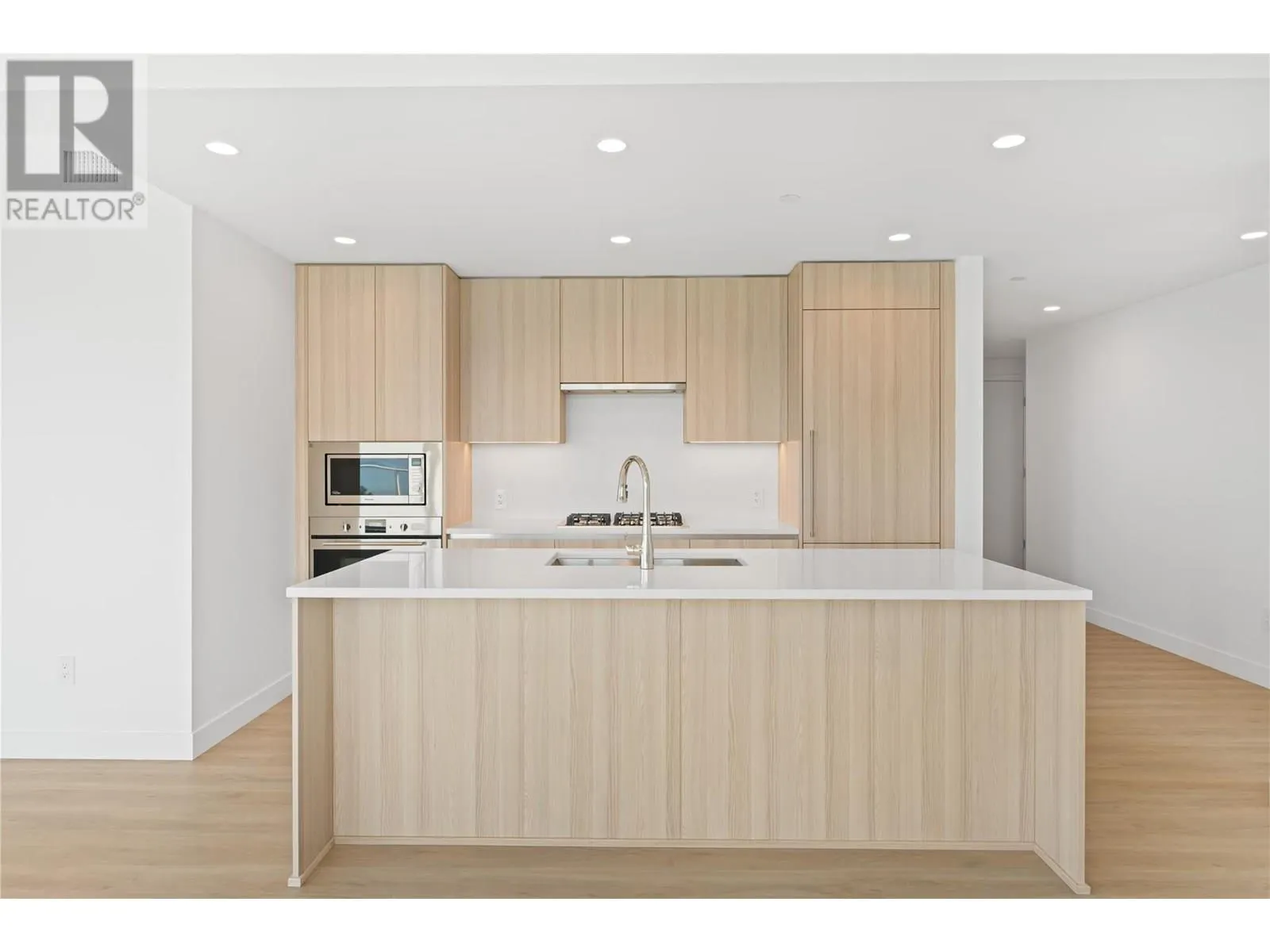 238 Leon Avenue Unit# 1407