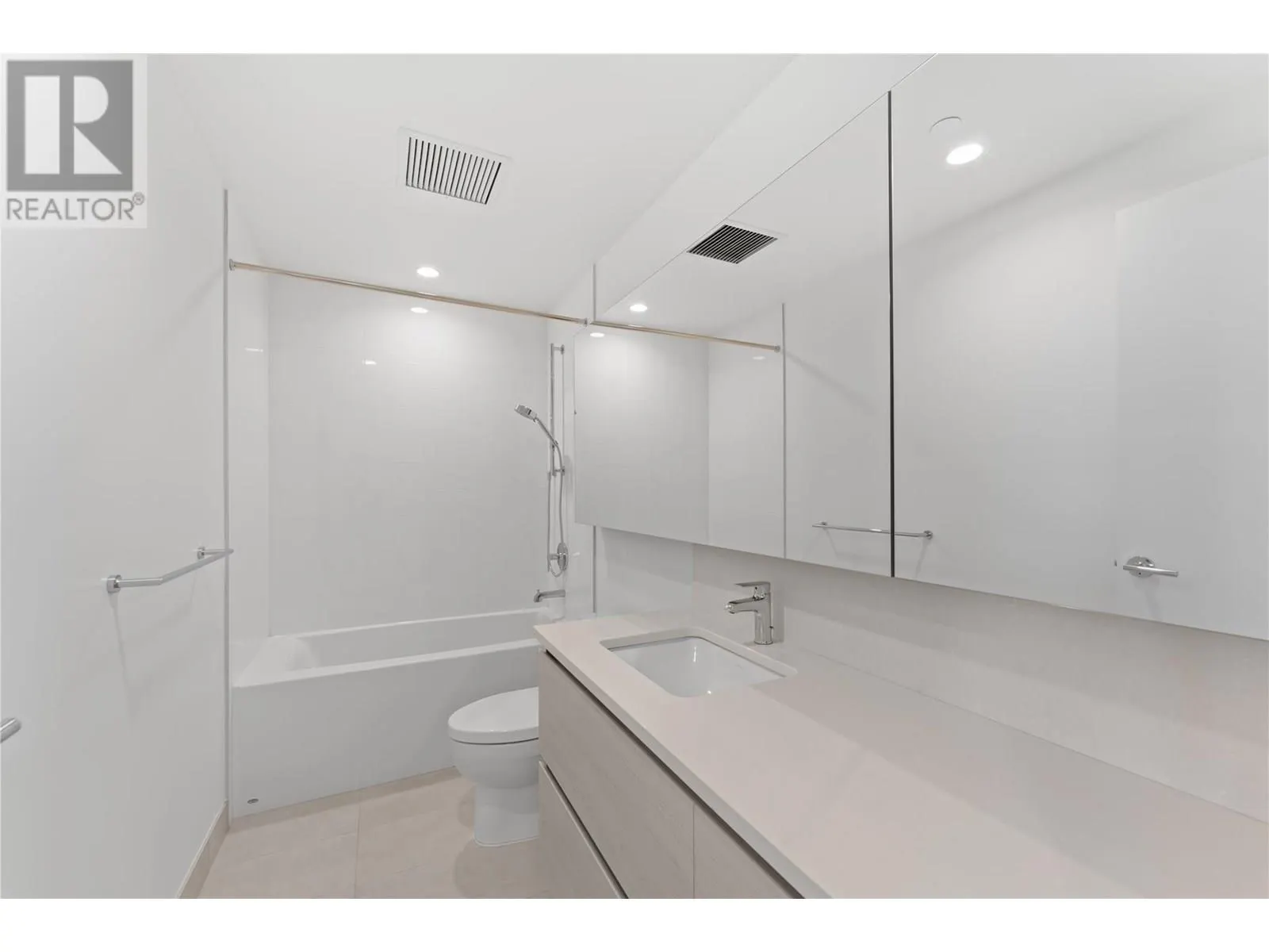 238 Leon Avenue Unit# 1407