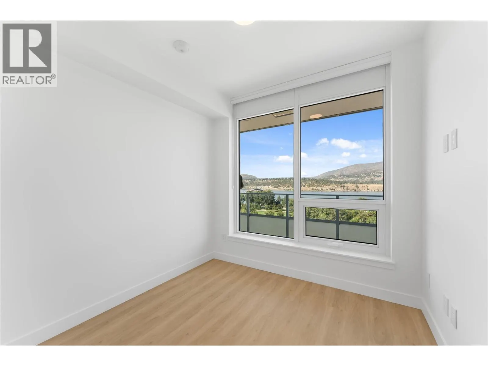 238 Leon Avenue Unit# 1407