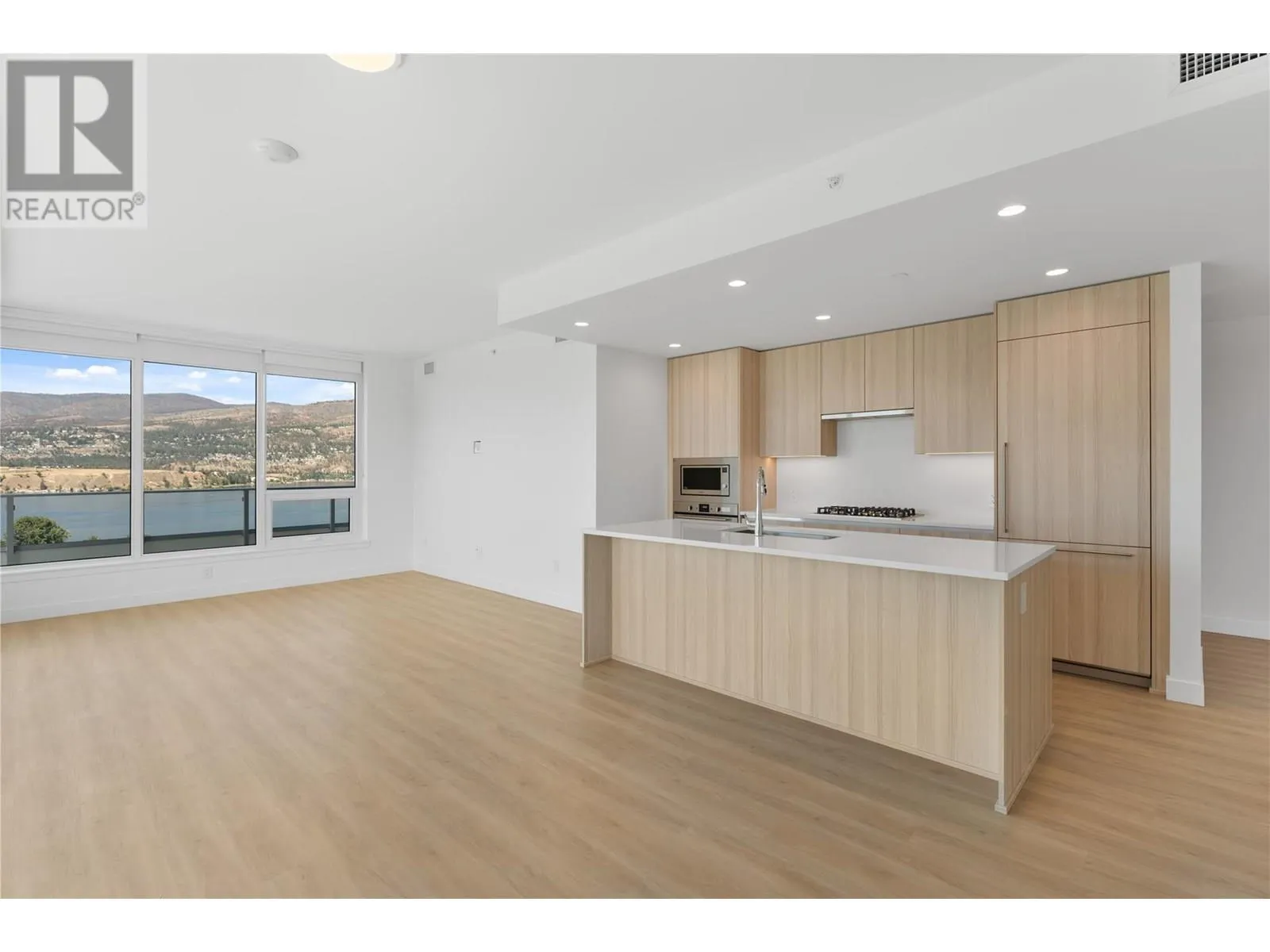 238 Leon Avenue Unit# 1407