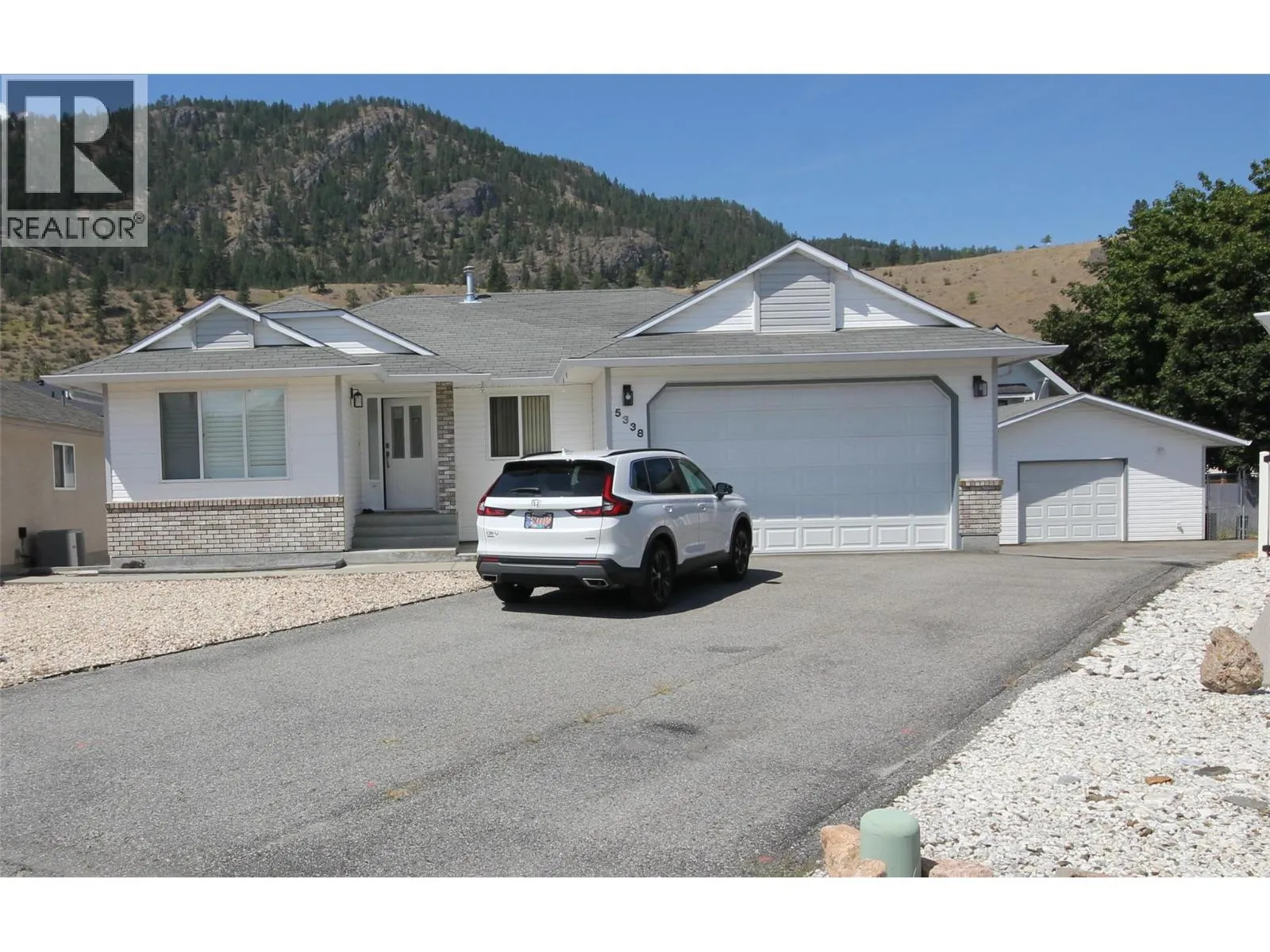 5338 CAMLYN Court