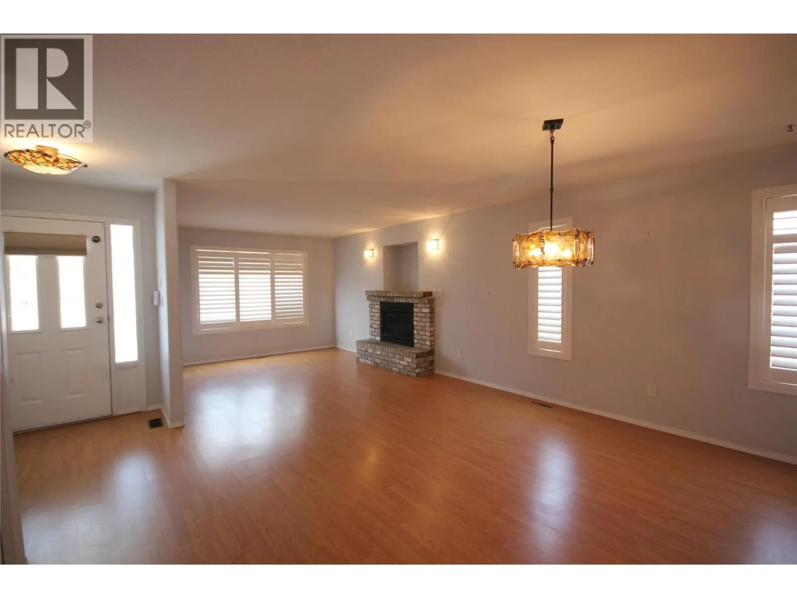 5338 CAMLYN Court