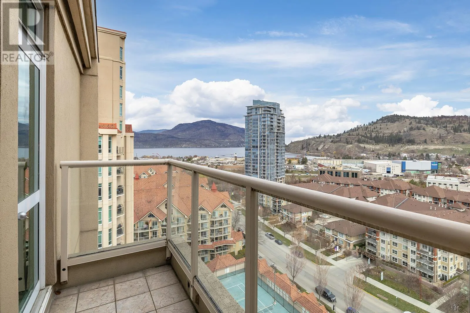 1152 Sunset Drive Unit# 1702