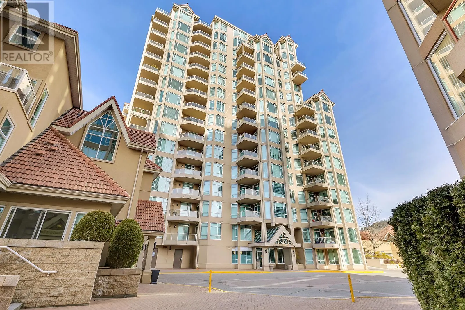 1152 Sunset Drive Unit# 1702