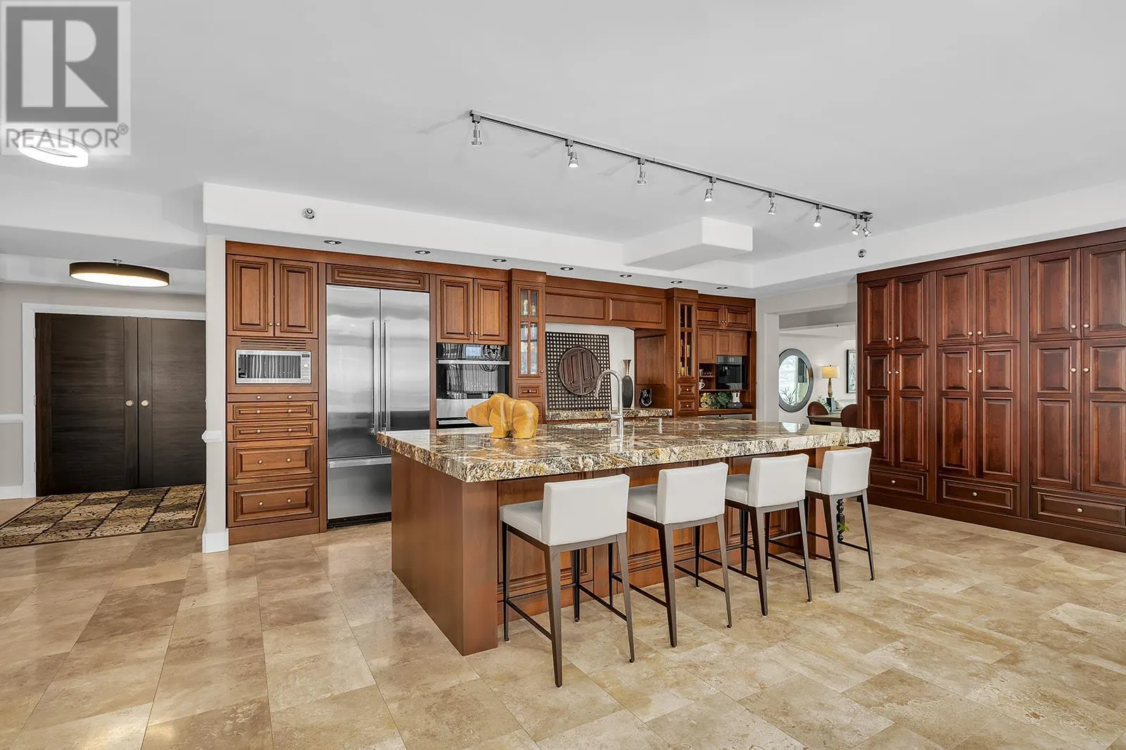 1152 Sunset Drive Unit# 1702