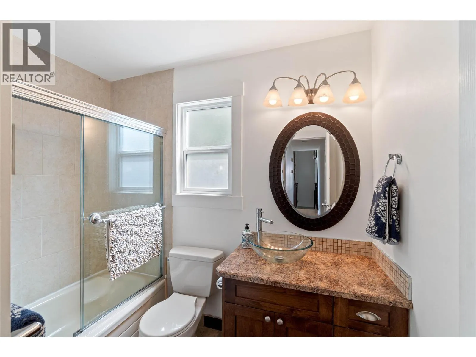 2404 Bella Coola Court