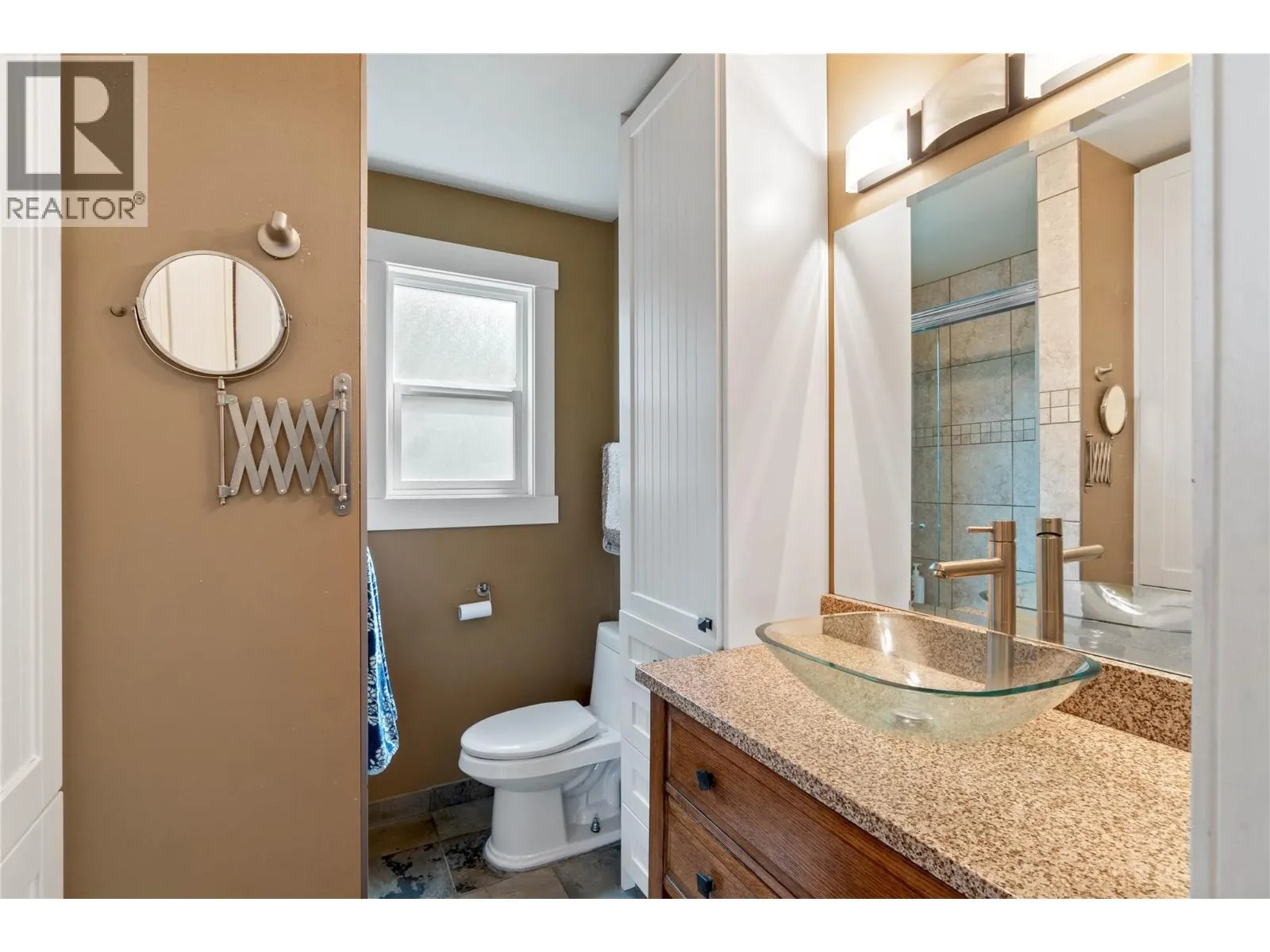 2404 Bella Coola Court
