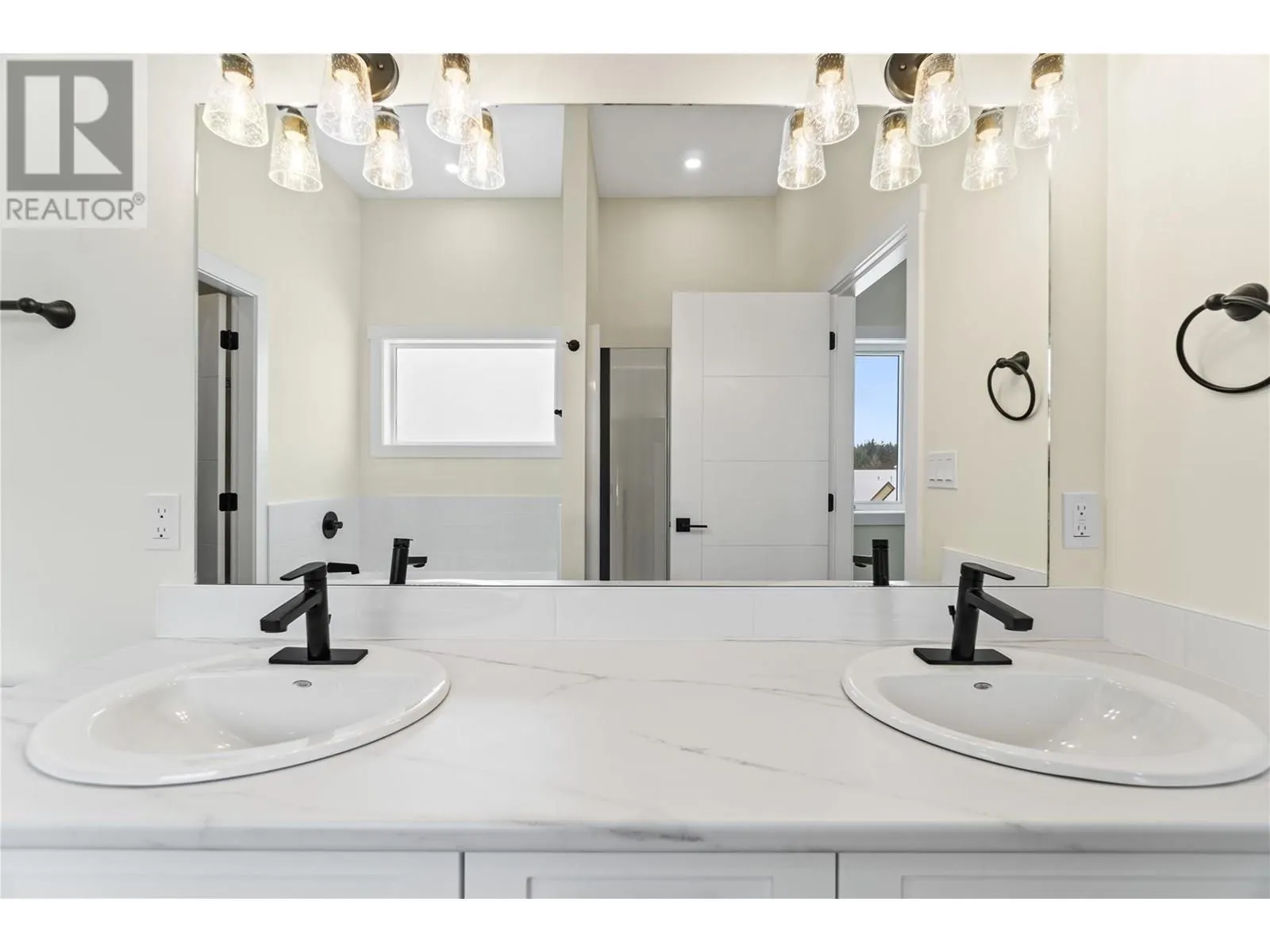 231 20 Street NE Unit# 1