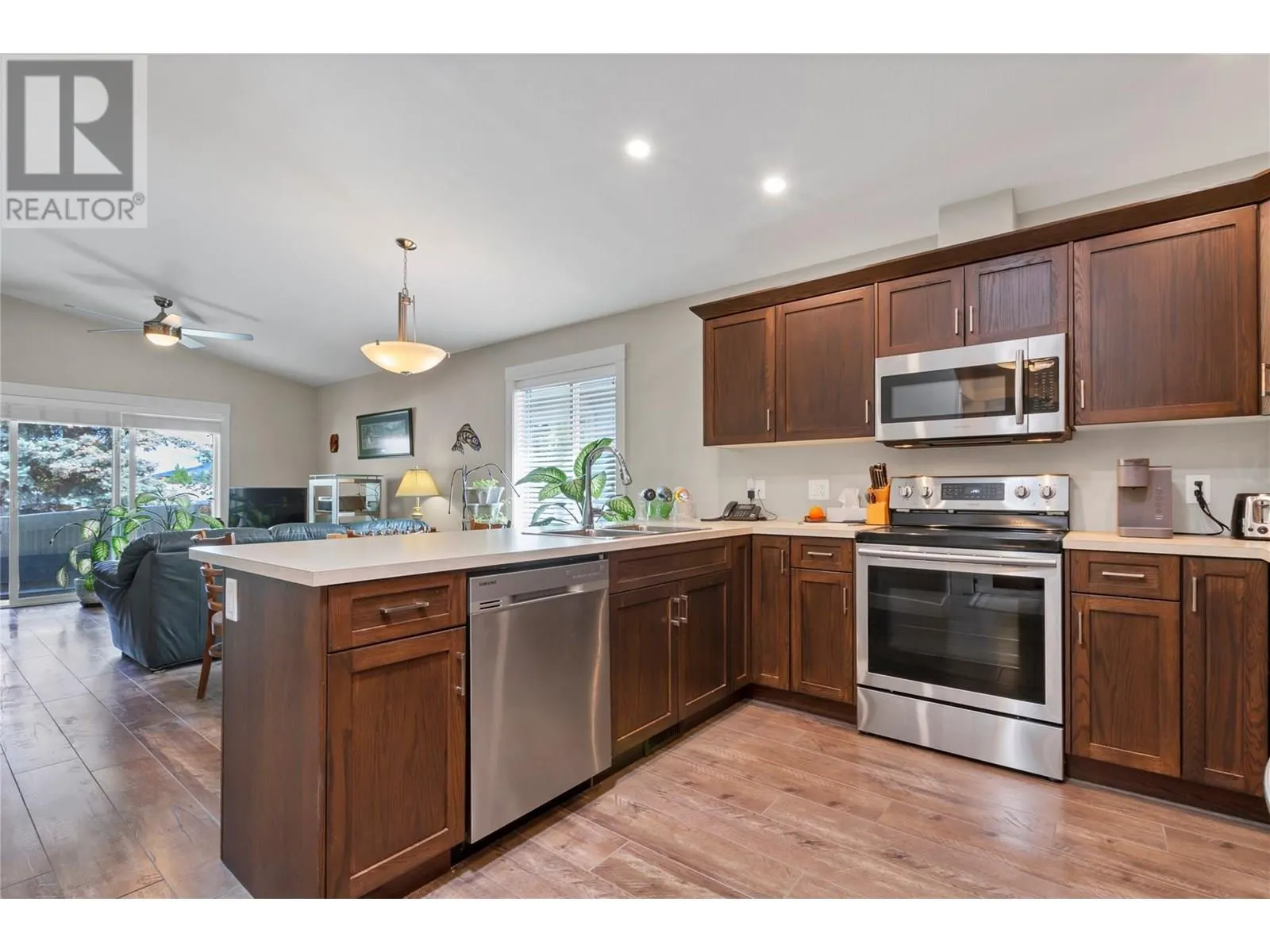 2100 55 Avenue Unit# 34 Lot# 34