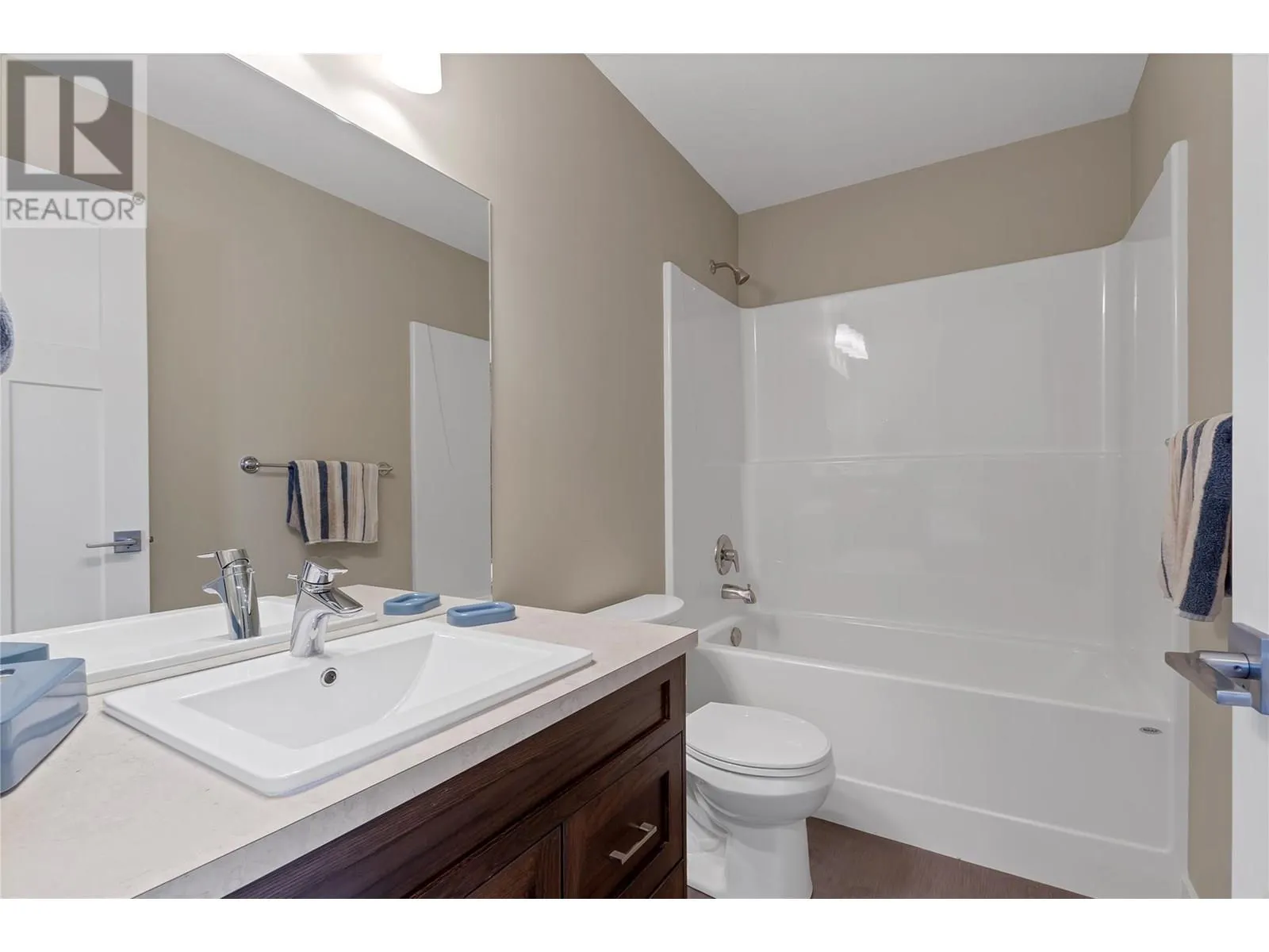 2100 55 Avenue Unit# 34 Lot# 34