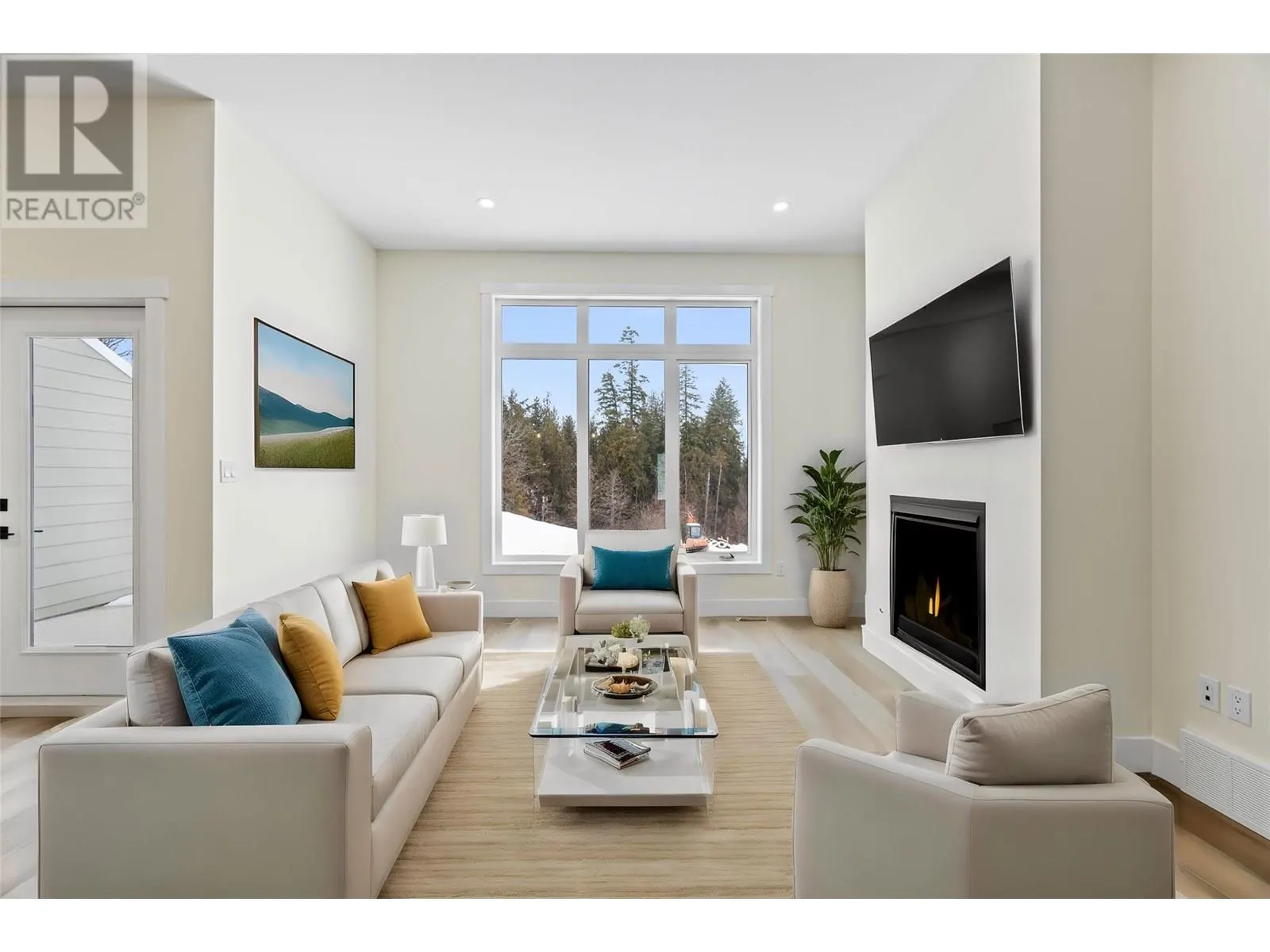 231 20 Street NE Unit# 2