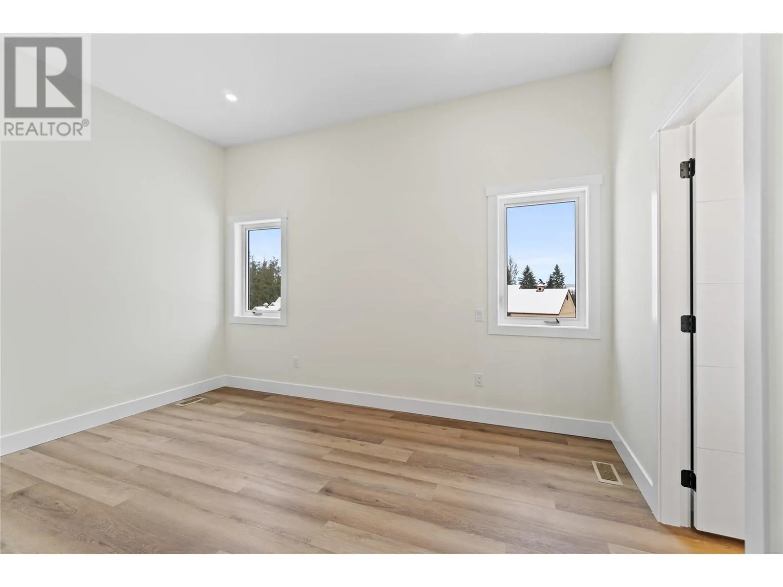 231 20 Street NE Unit# 2