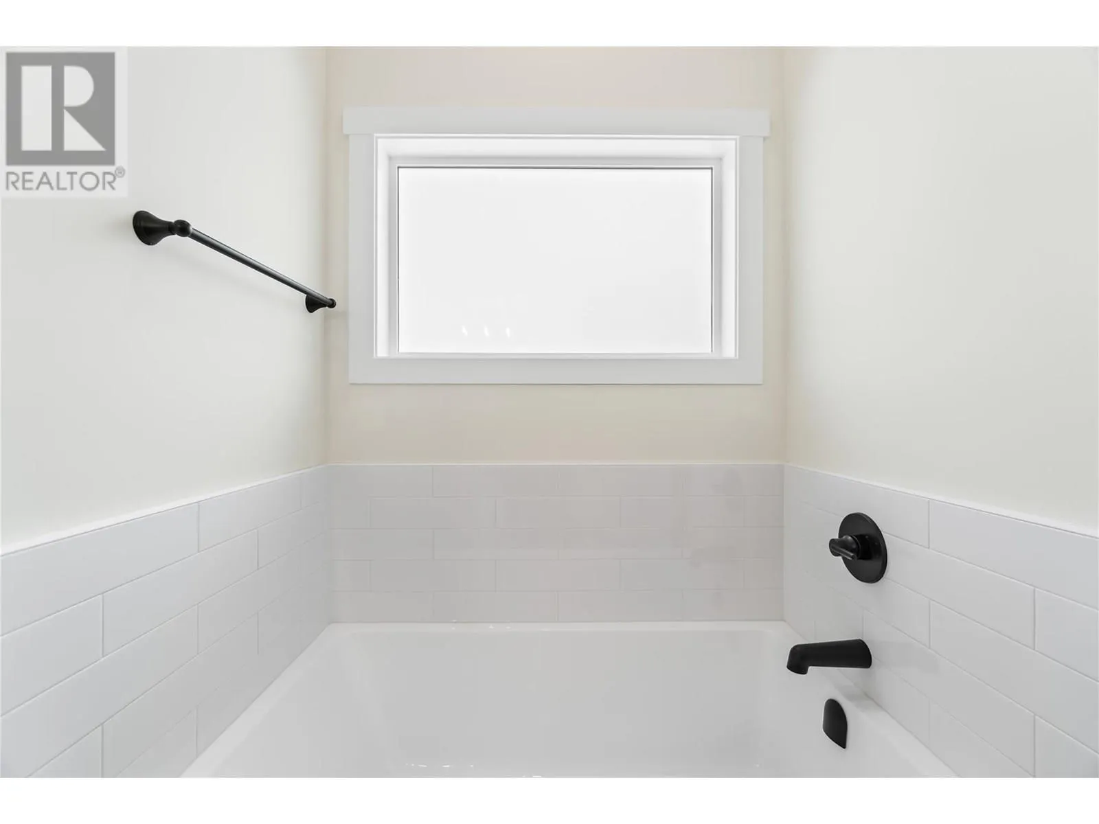 231 20 Street NE Unit# 2