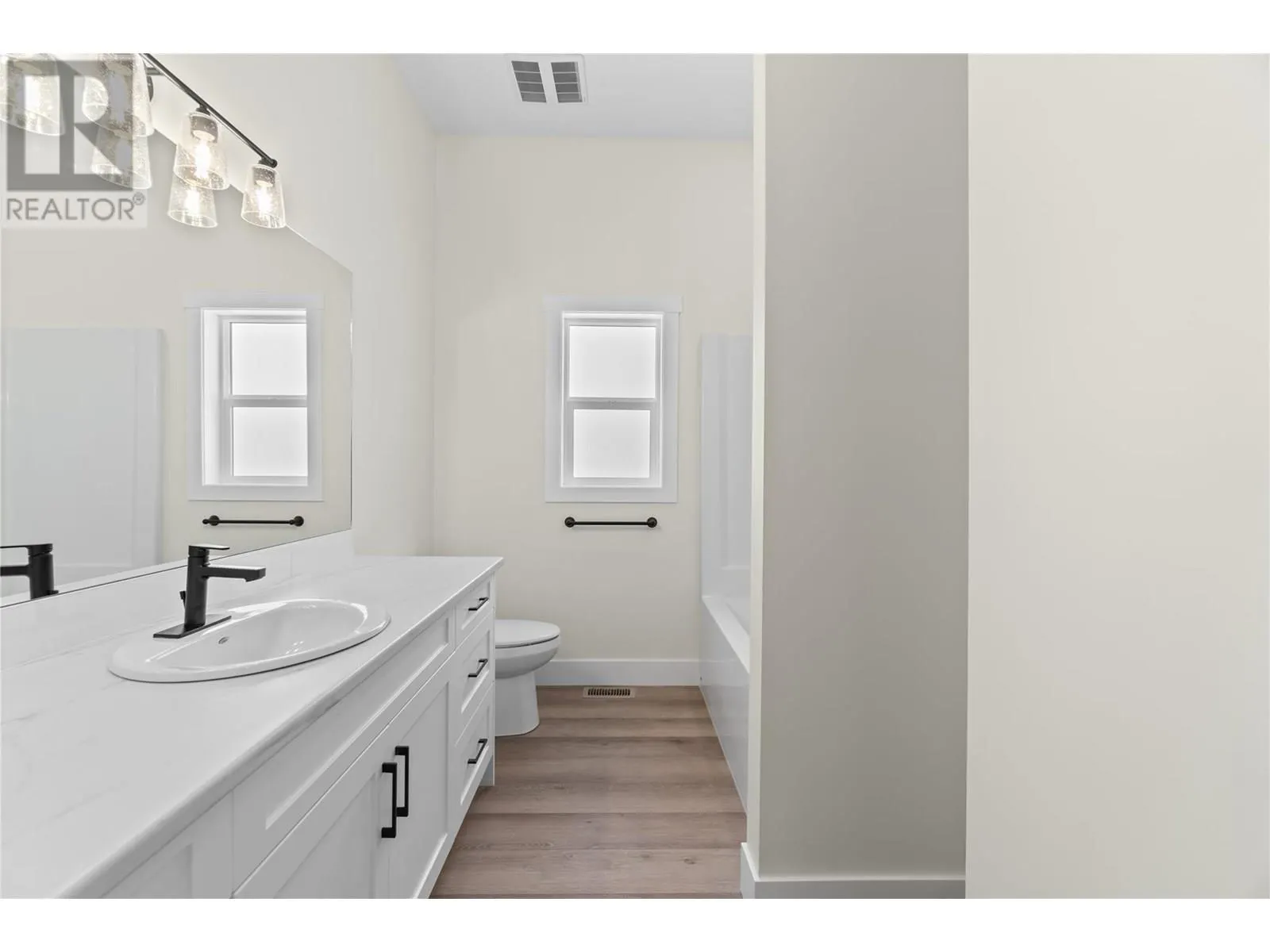231 20 Street NE Unit# 2
