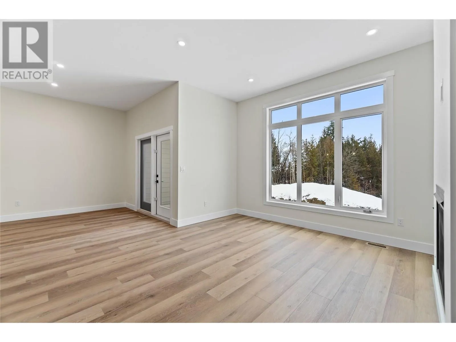 231 20 Street NE Unit# 2