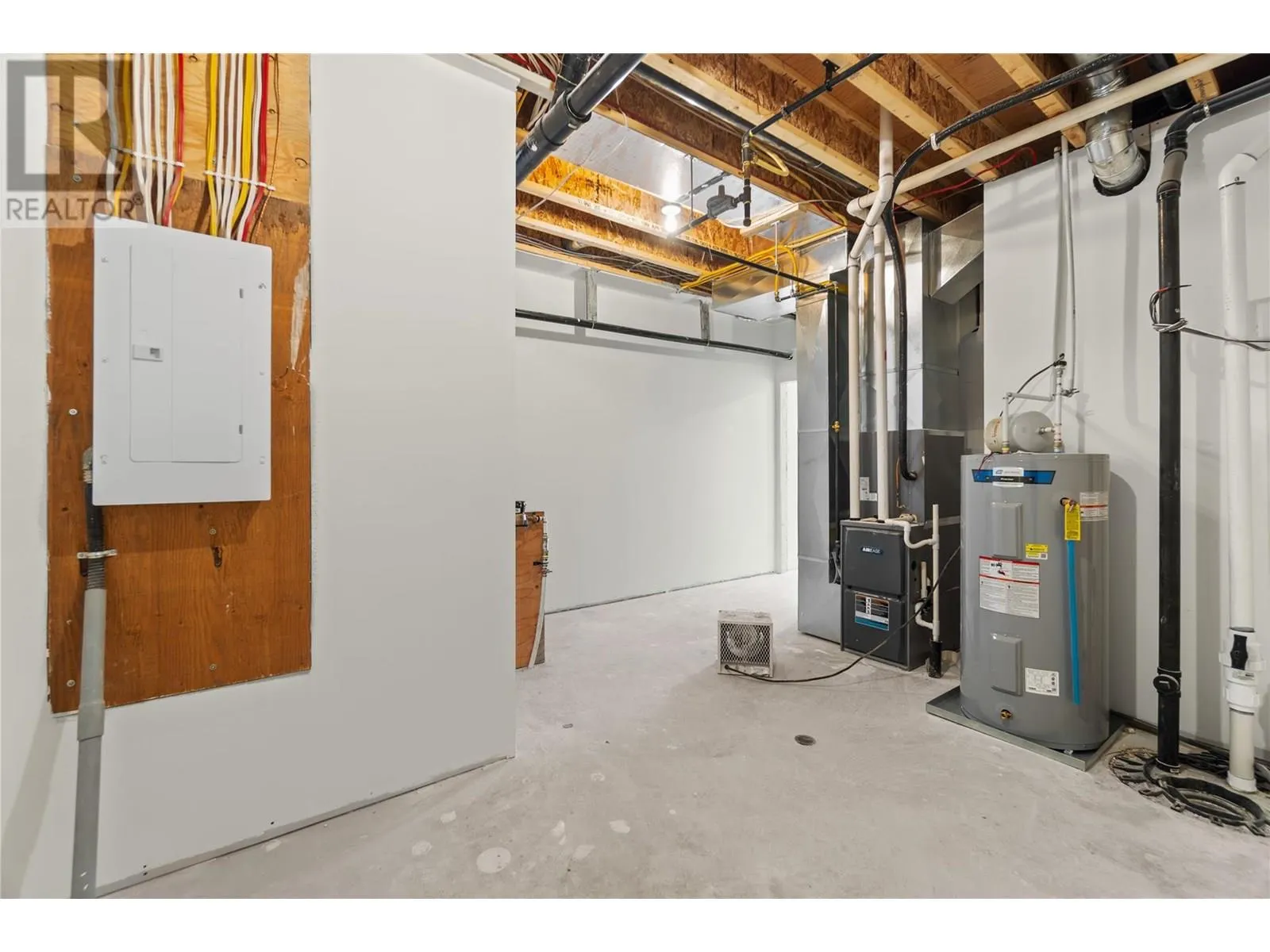 231 20 Street NE Unit# 2