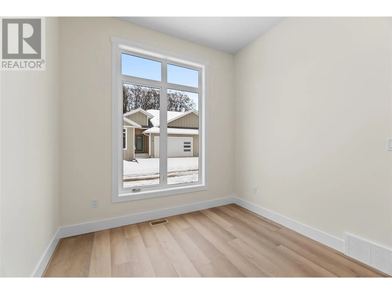 231 20 Street NE Unit# 2