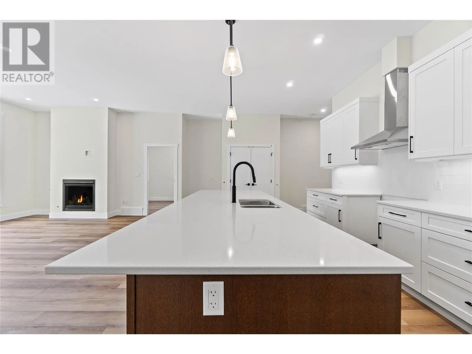 231 20 Street NE Unit# 2
