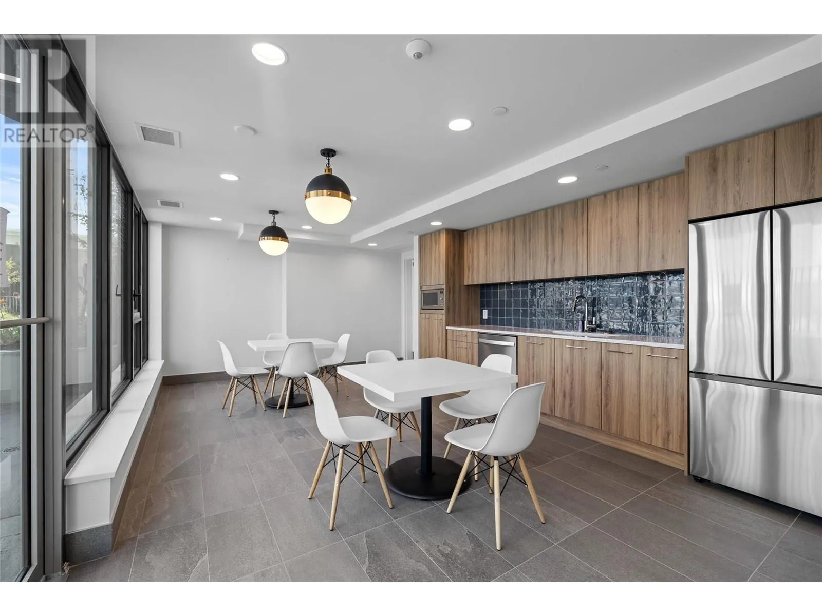 3699 Capozzi Road Unit# 811