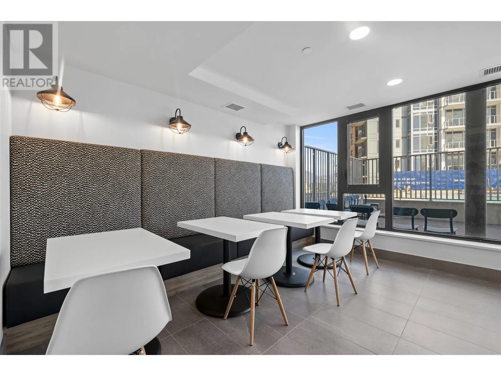 3699 Capozzi Road Unit# 811