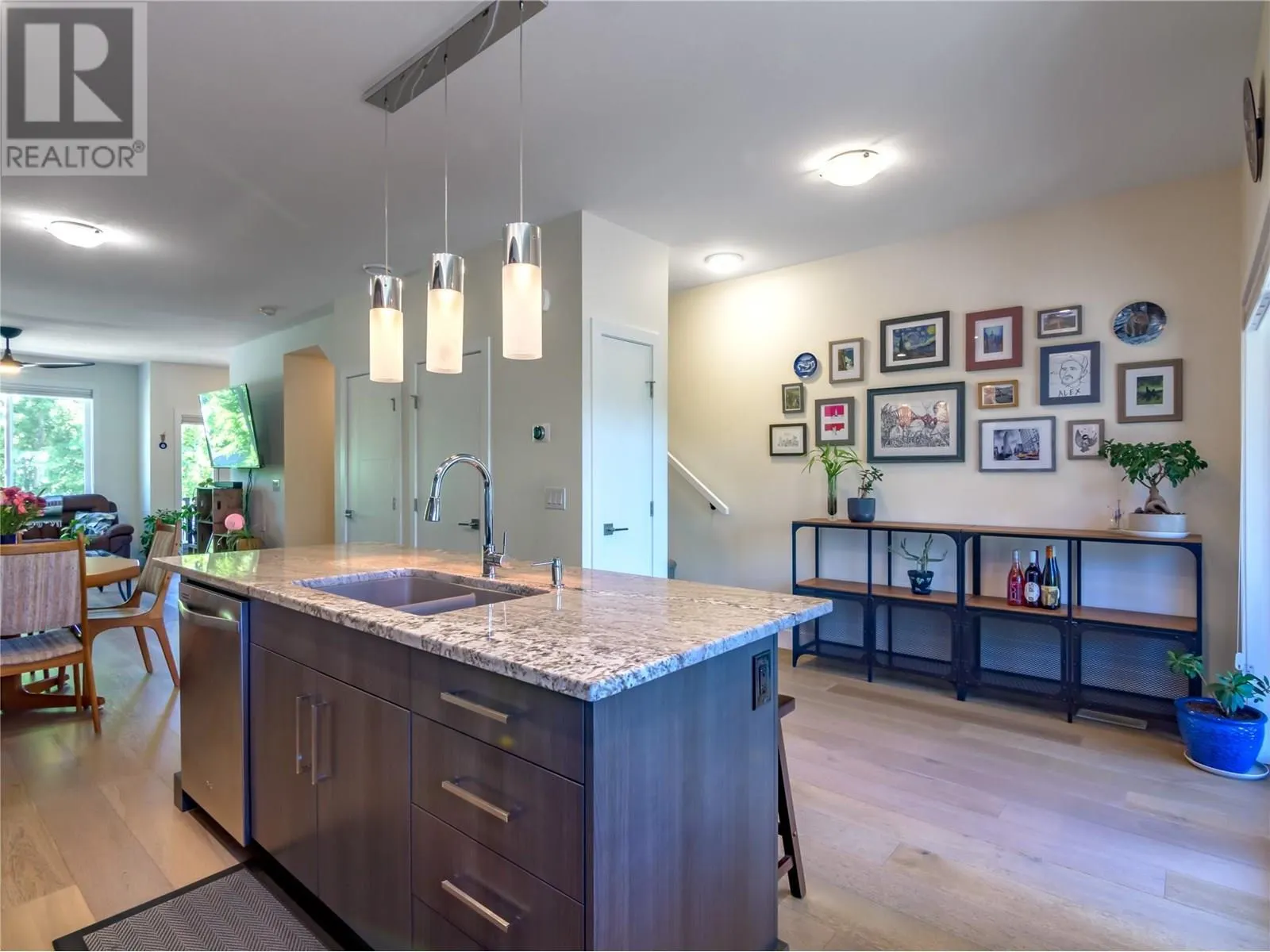 300 DRYSDALE Boulevard Unit# 17